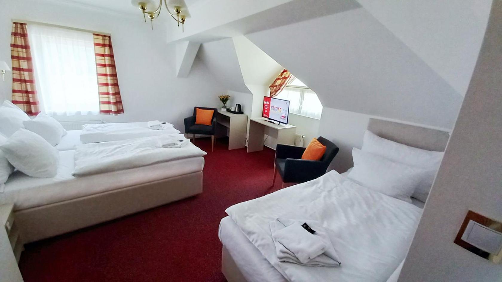 Standard Triple Room photo 2