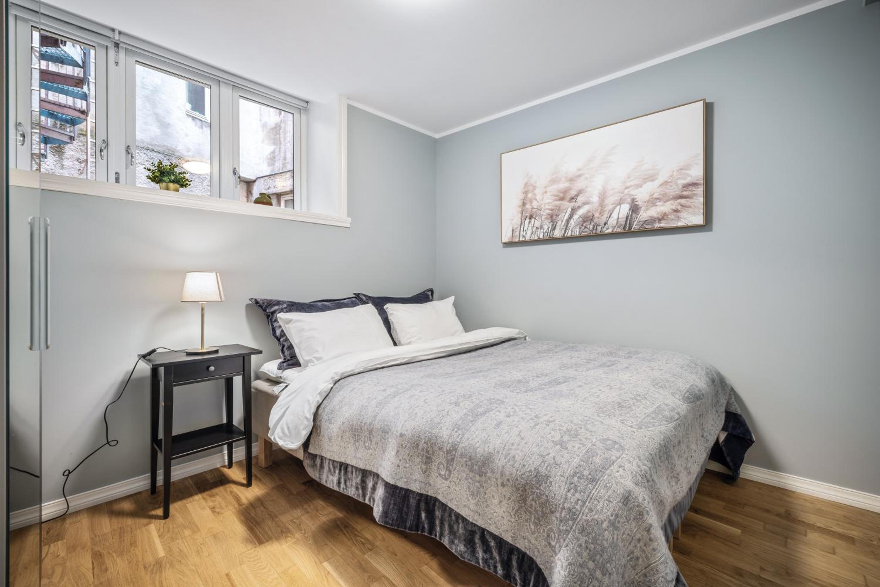 Three-Bedroom Apartment - Ground Floor - Photo 8