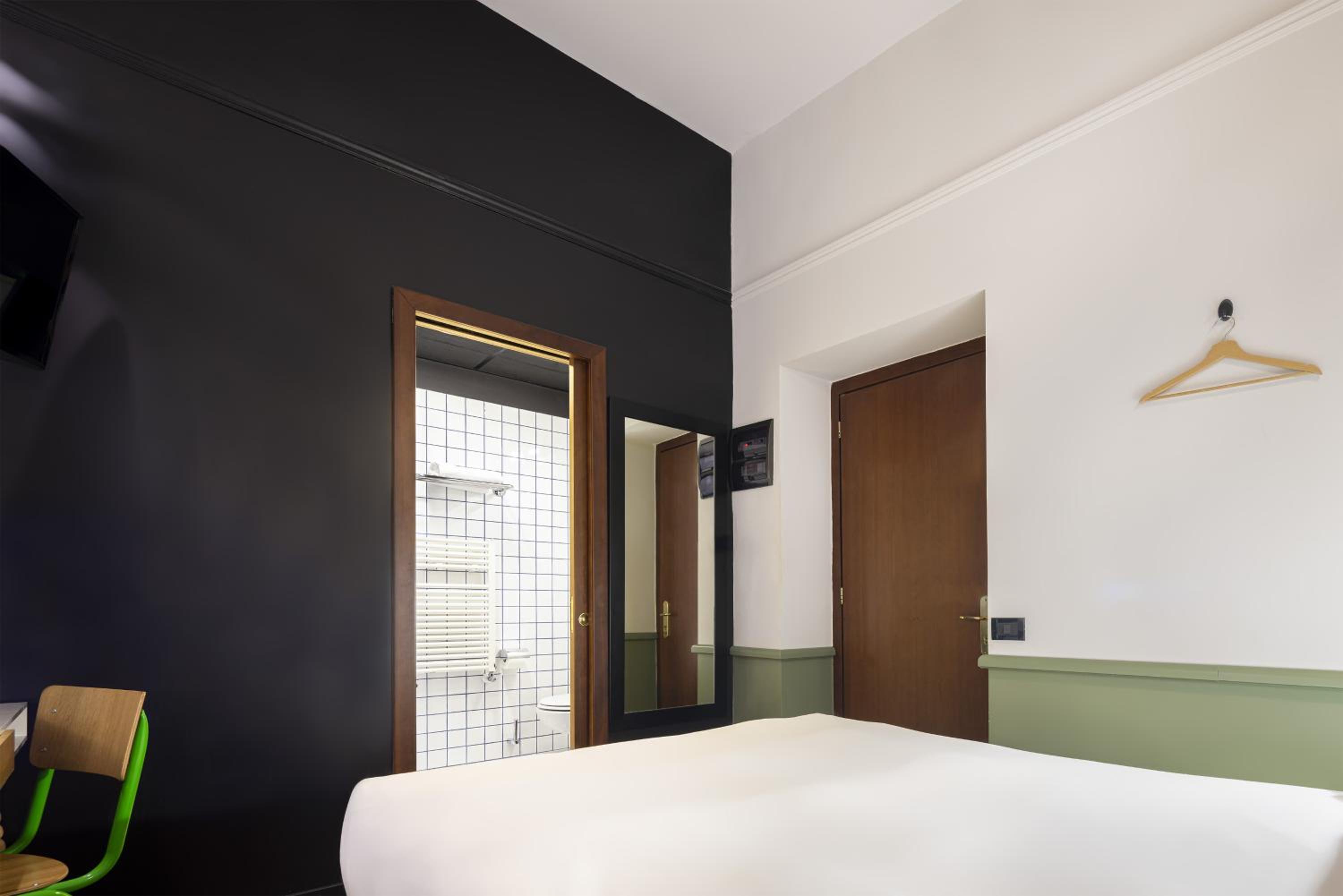 Deluxe Single Room photo 3