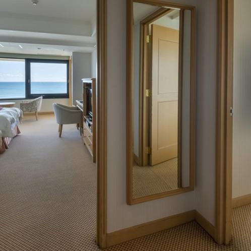 Suite Room with Sea View-Non Smoking photo 3