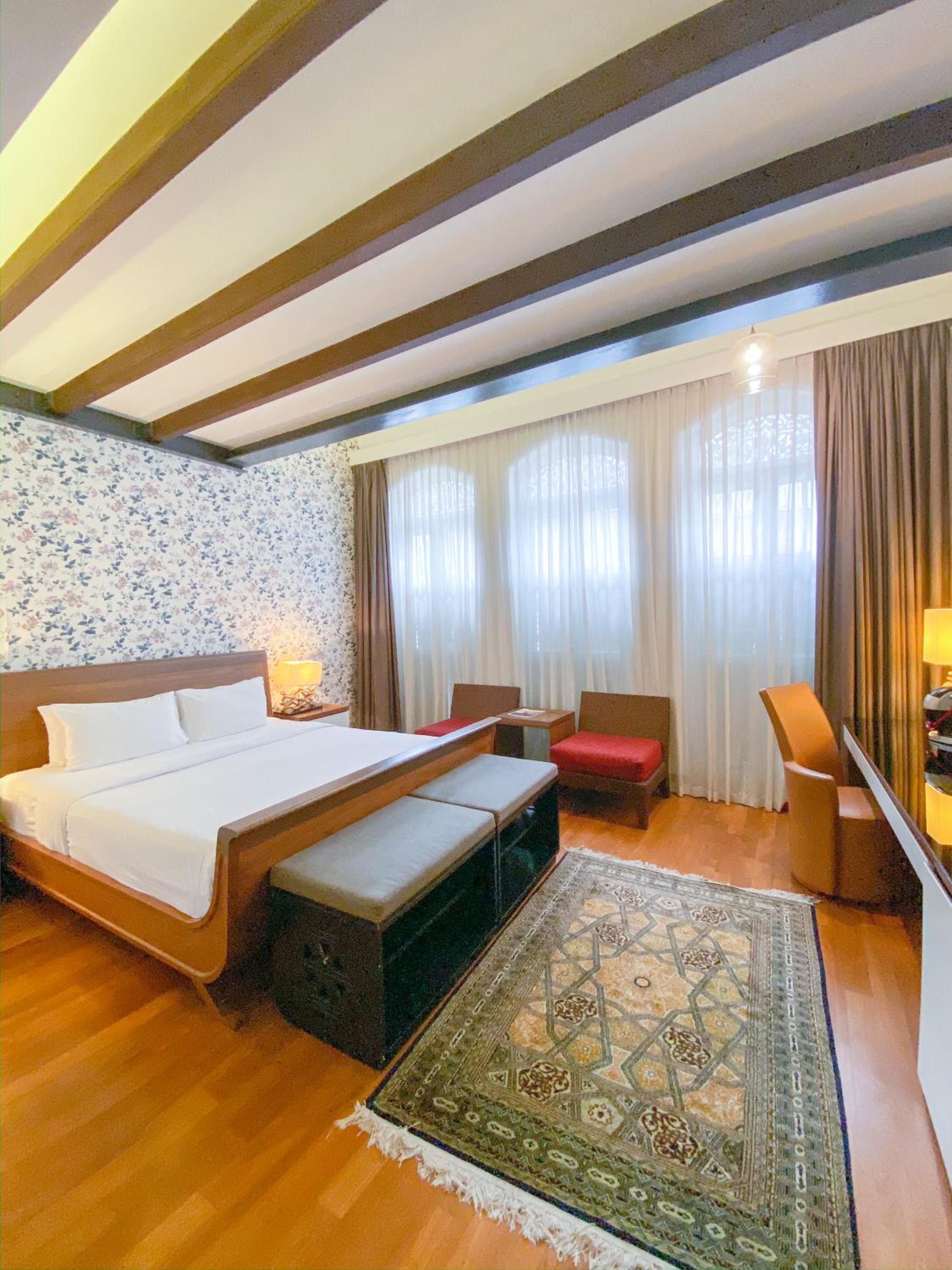 Deluxe Double Room photo 2