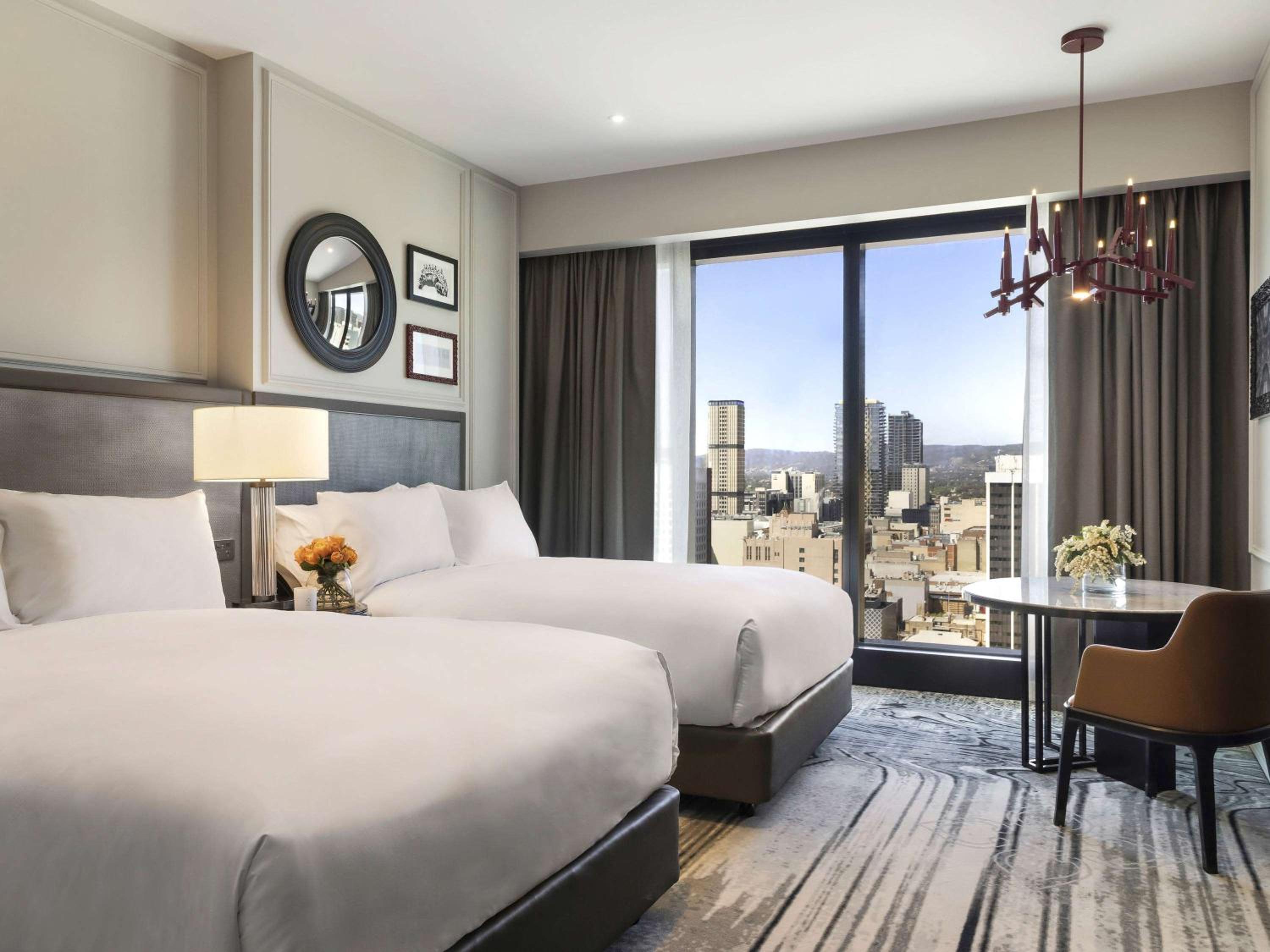 Deluxe Double Room with Two Double Beds and City View - Photo 2