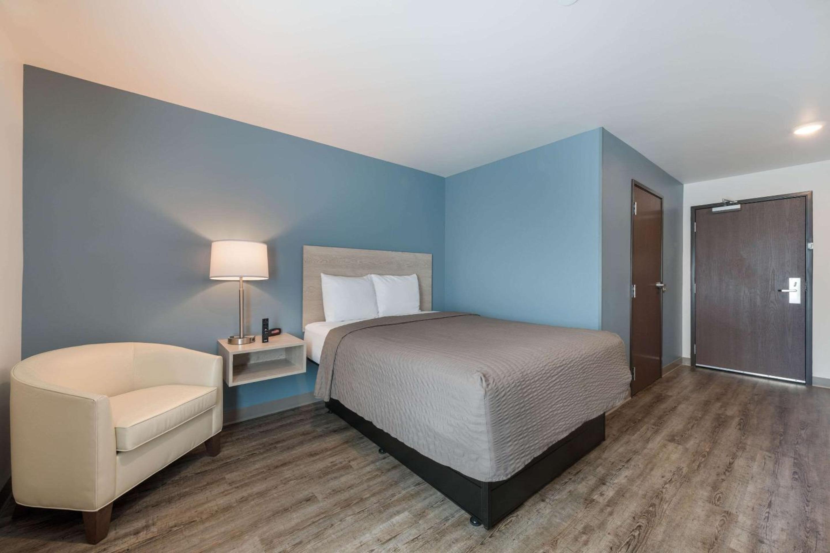 QUEEN SUITE - Photo 5