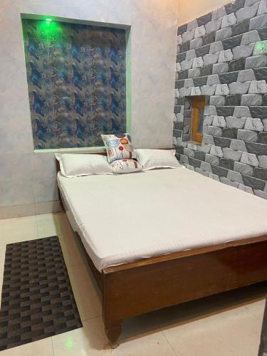 Budget Double Room photo 1