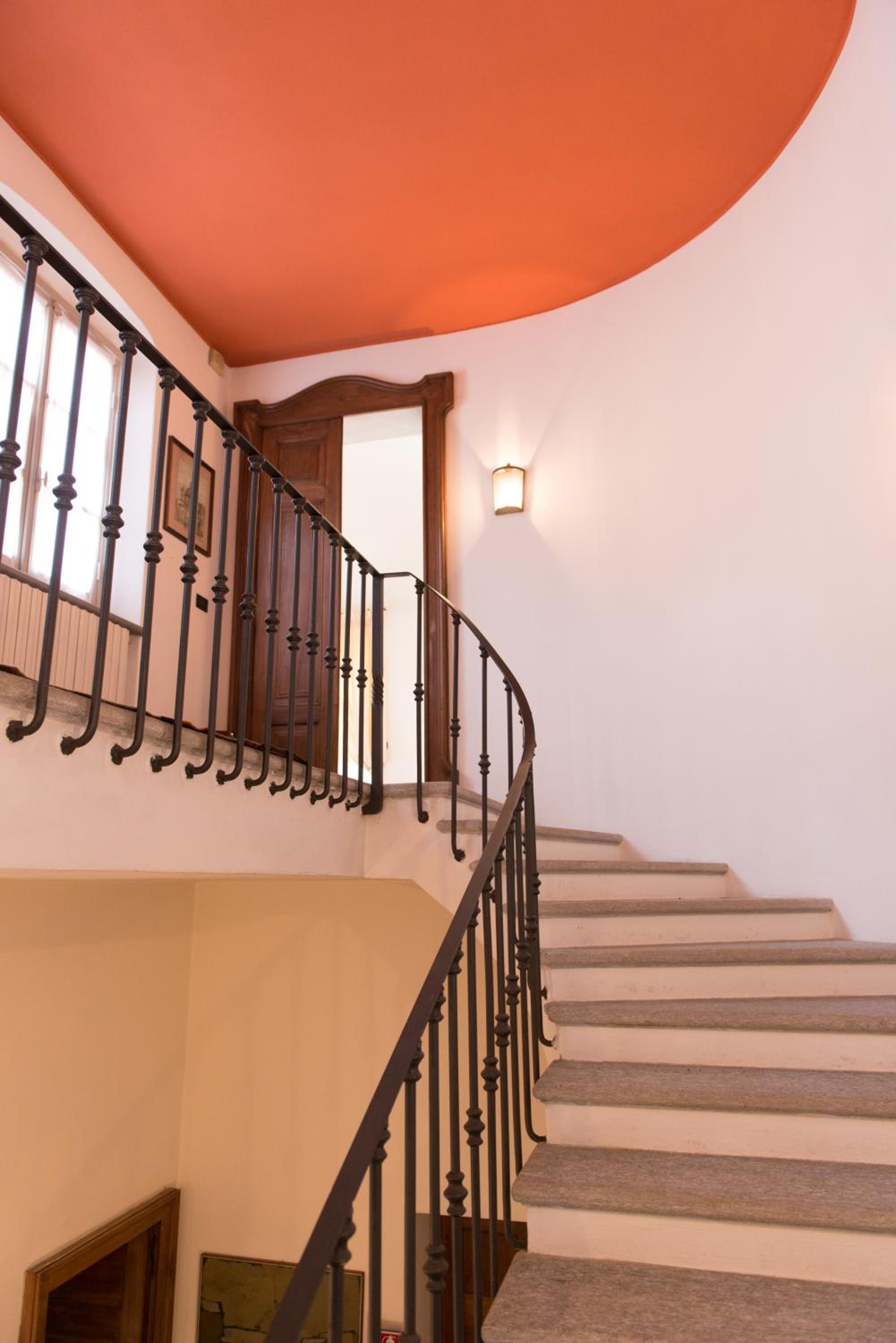 Apartment with Terrace photo 2