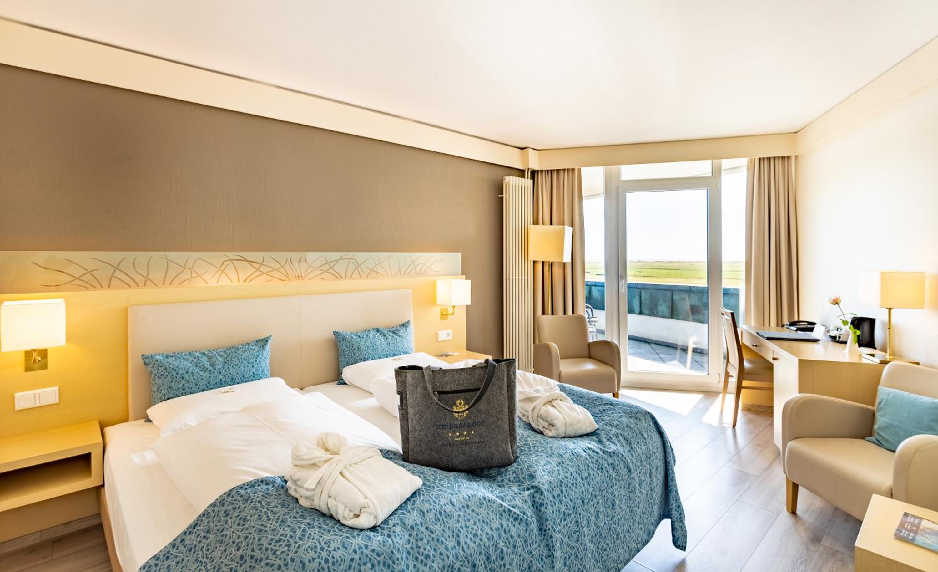 Double Room with Sea View - Photo 2
