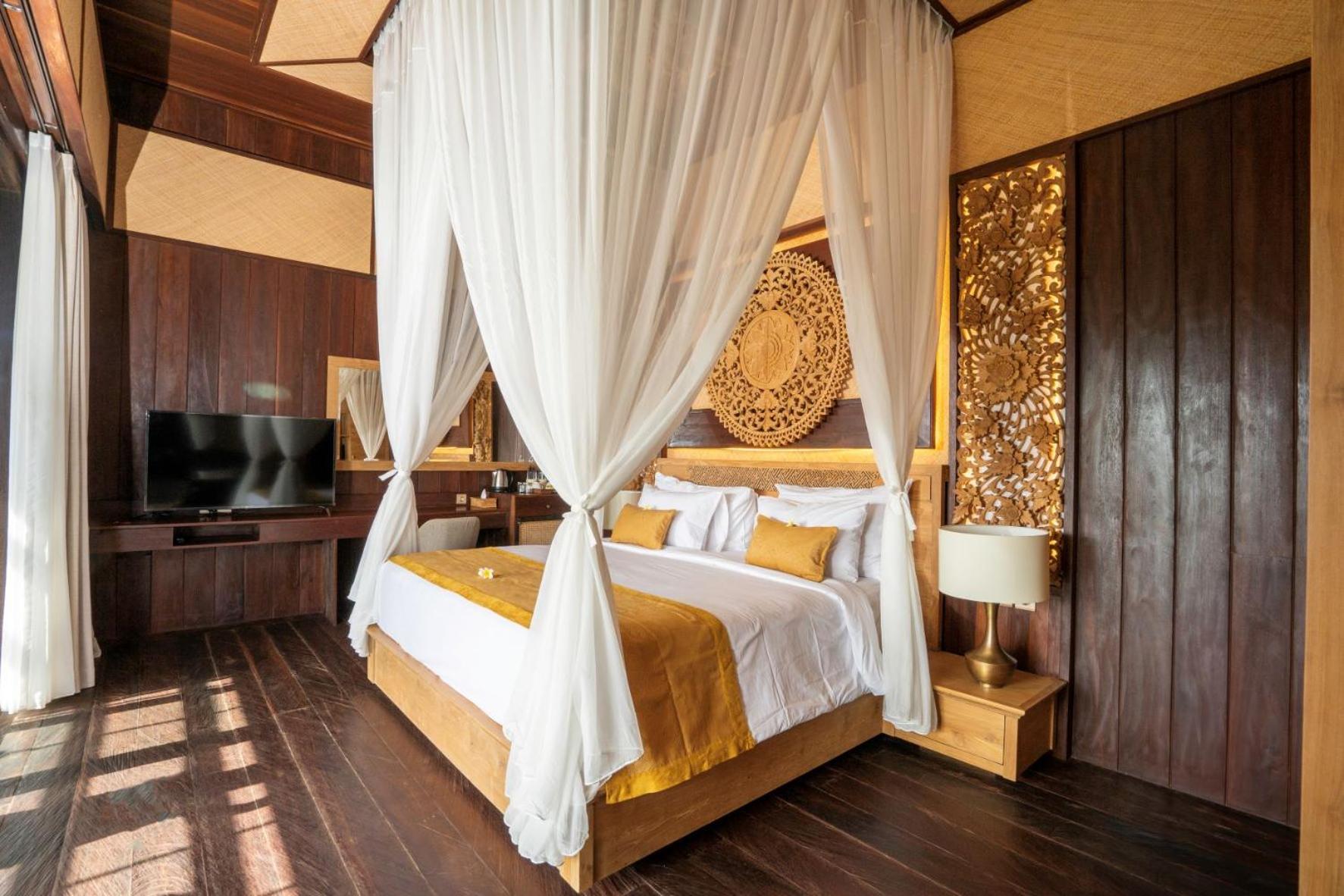 Four-Bedroom with Private Pool and Daily Afternoon Tea  photo 1