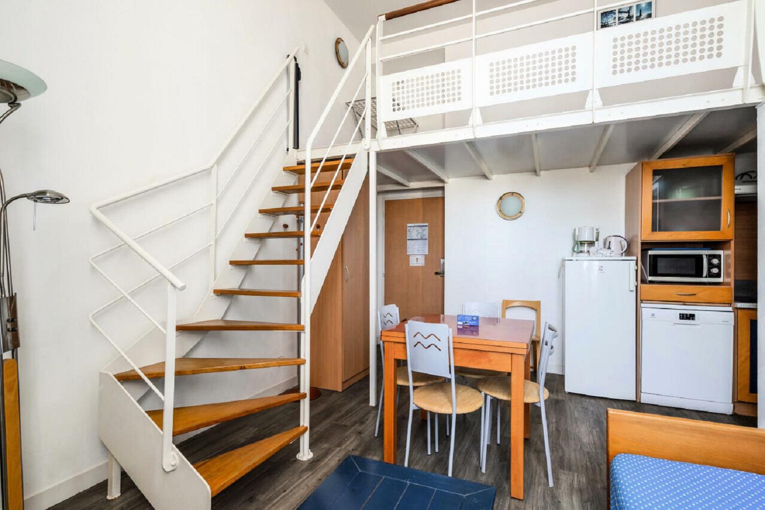 Budget One-Bedroom Apartment (6 People)