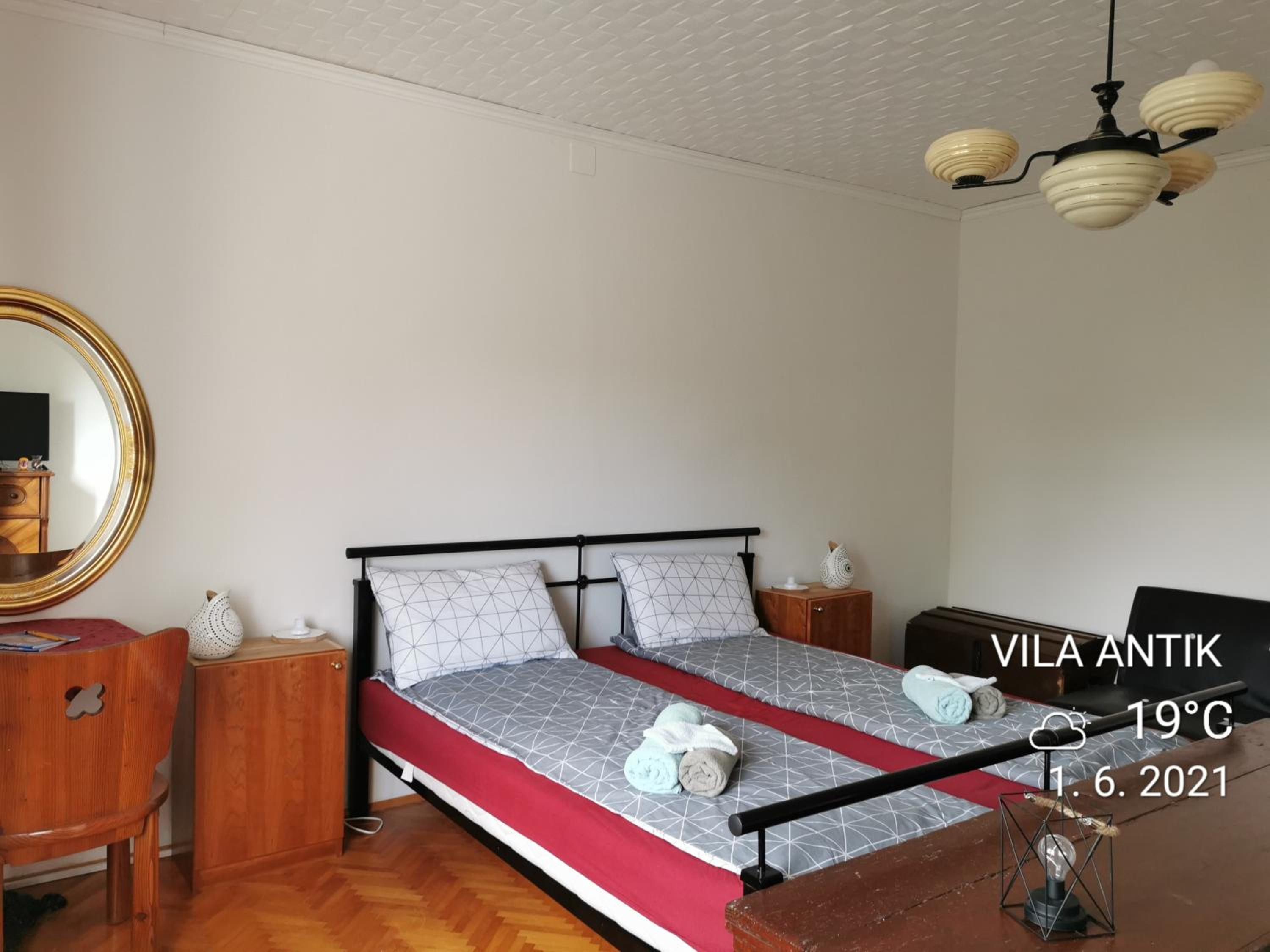Triple Room with Shared Bathroom photo 1