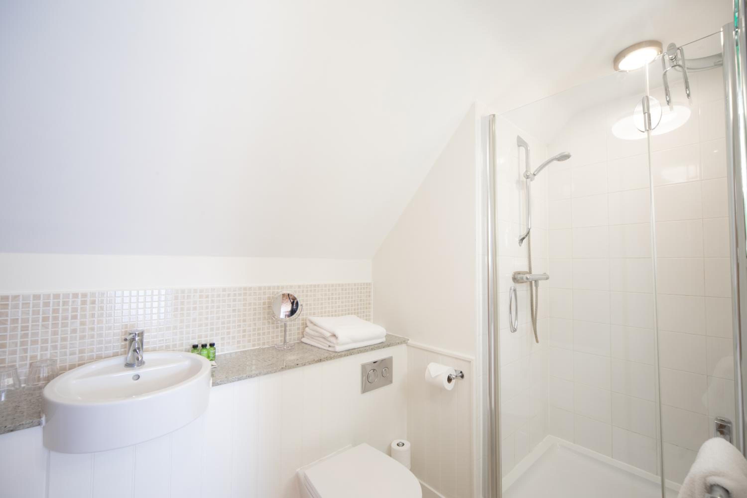 Cottage Standard Double or Twin Room  - Photo 3