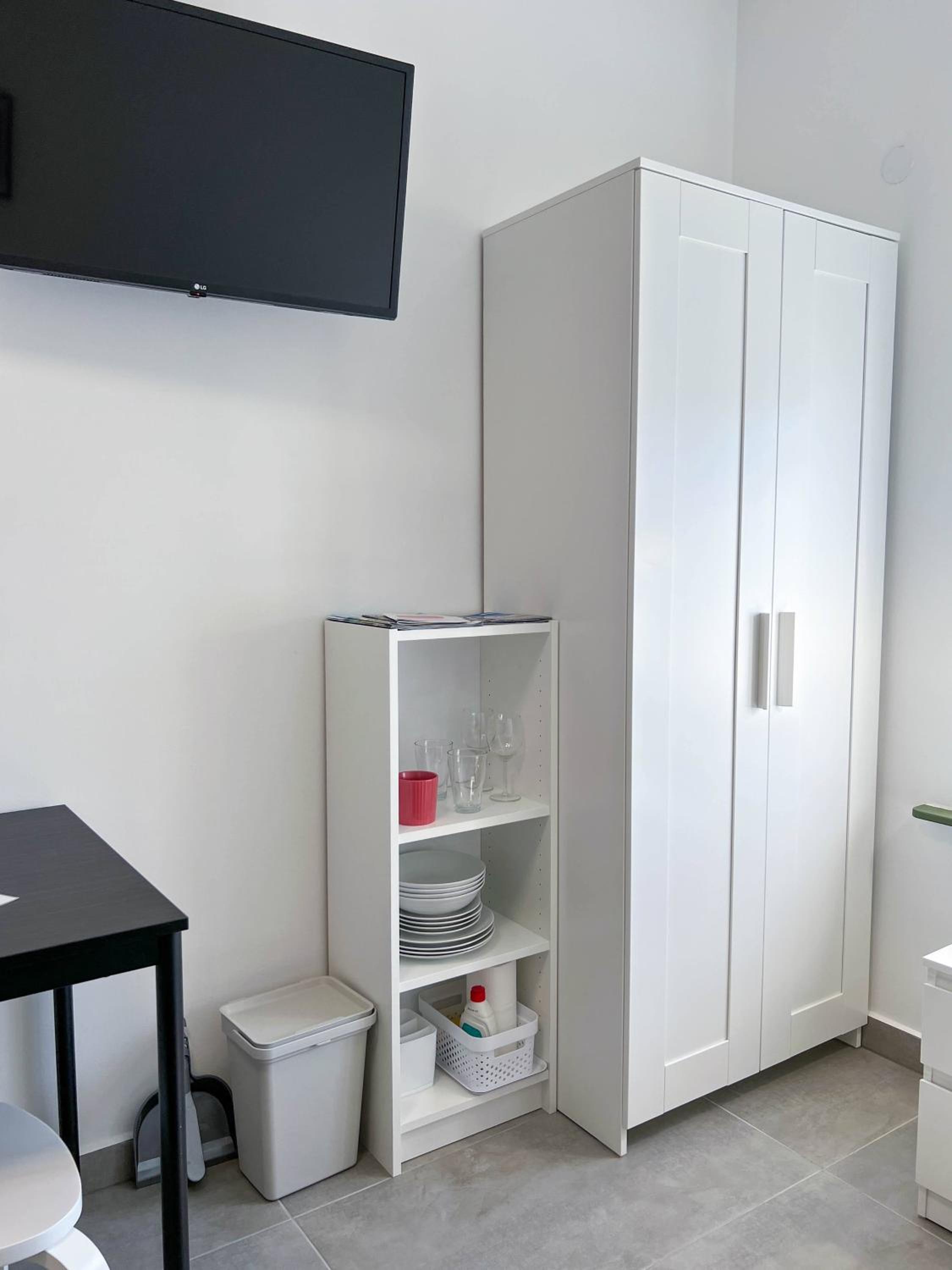 One-Bedroom Apartment photo 2