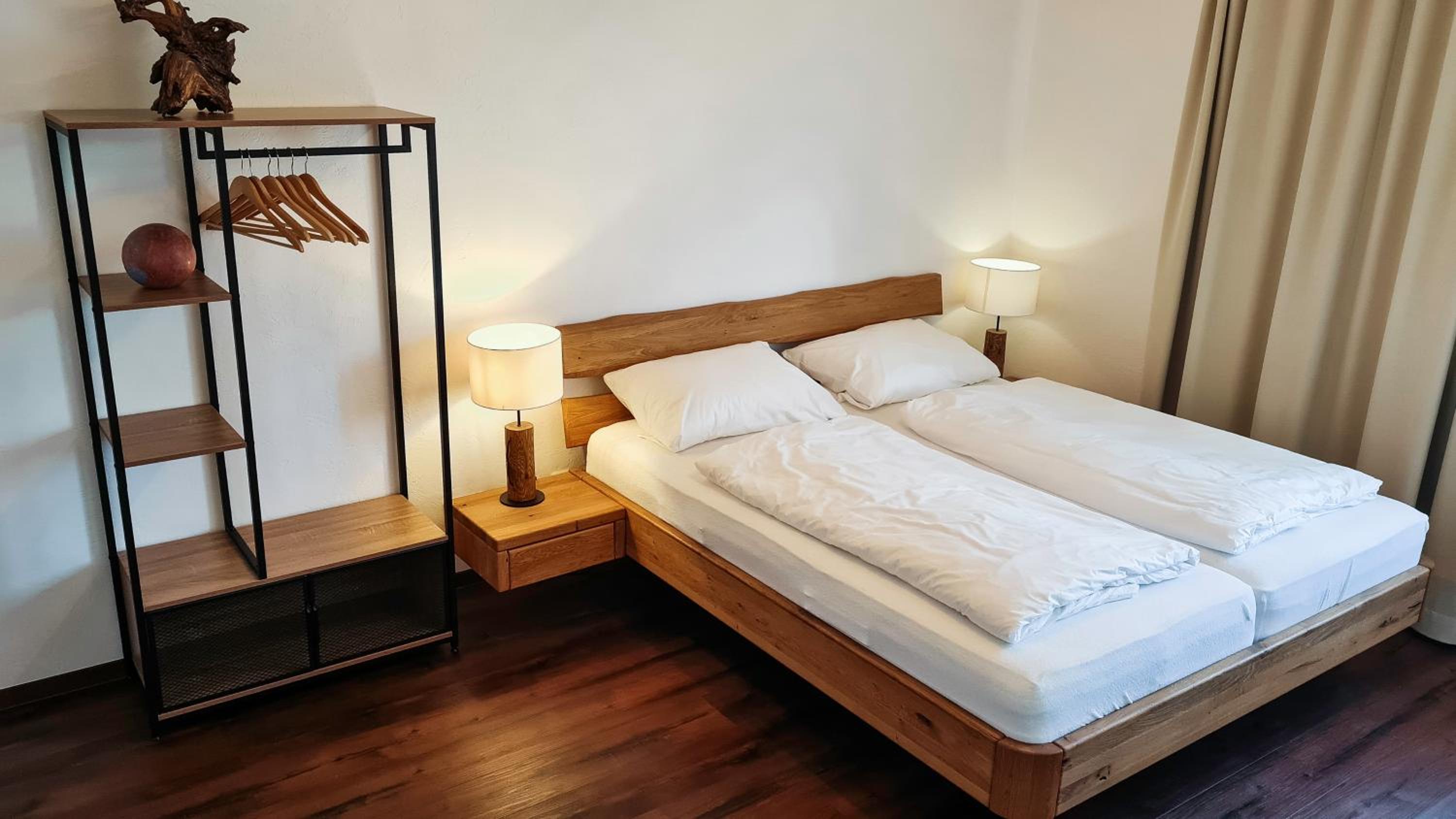 Deluxe Double Room - Photo 15