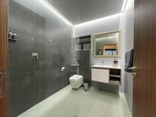 Deluxe Suite photo 2