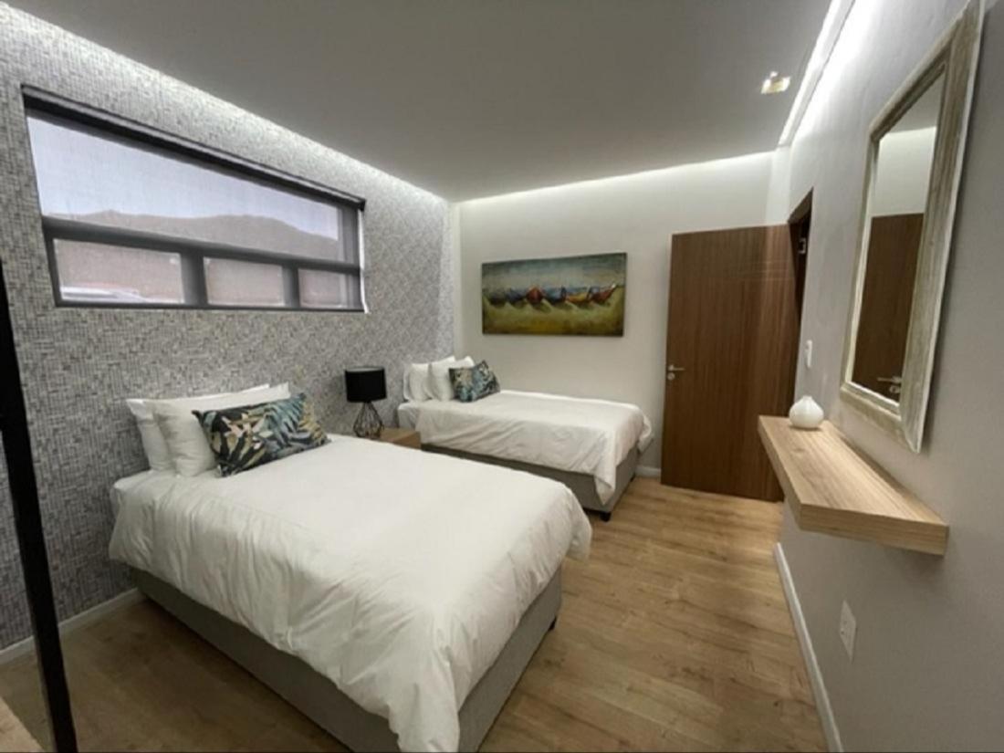 Luxury Suite photo 2