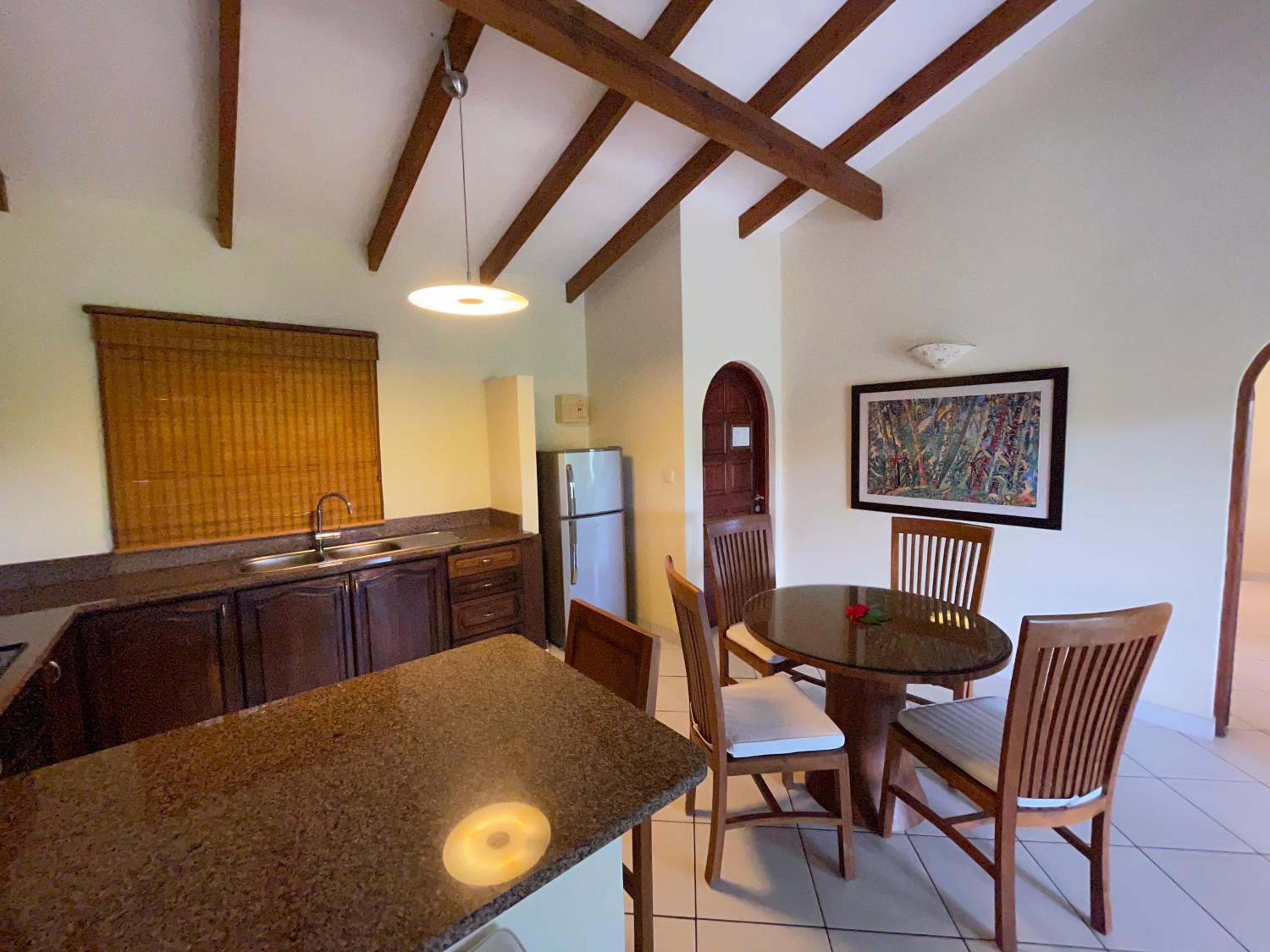Family Villa - Photo 6