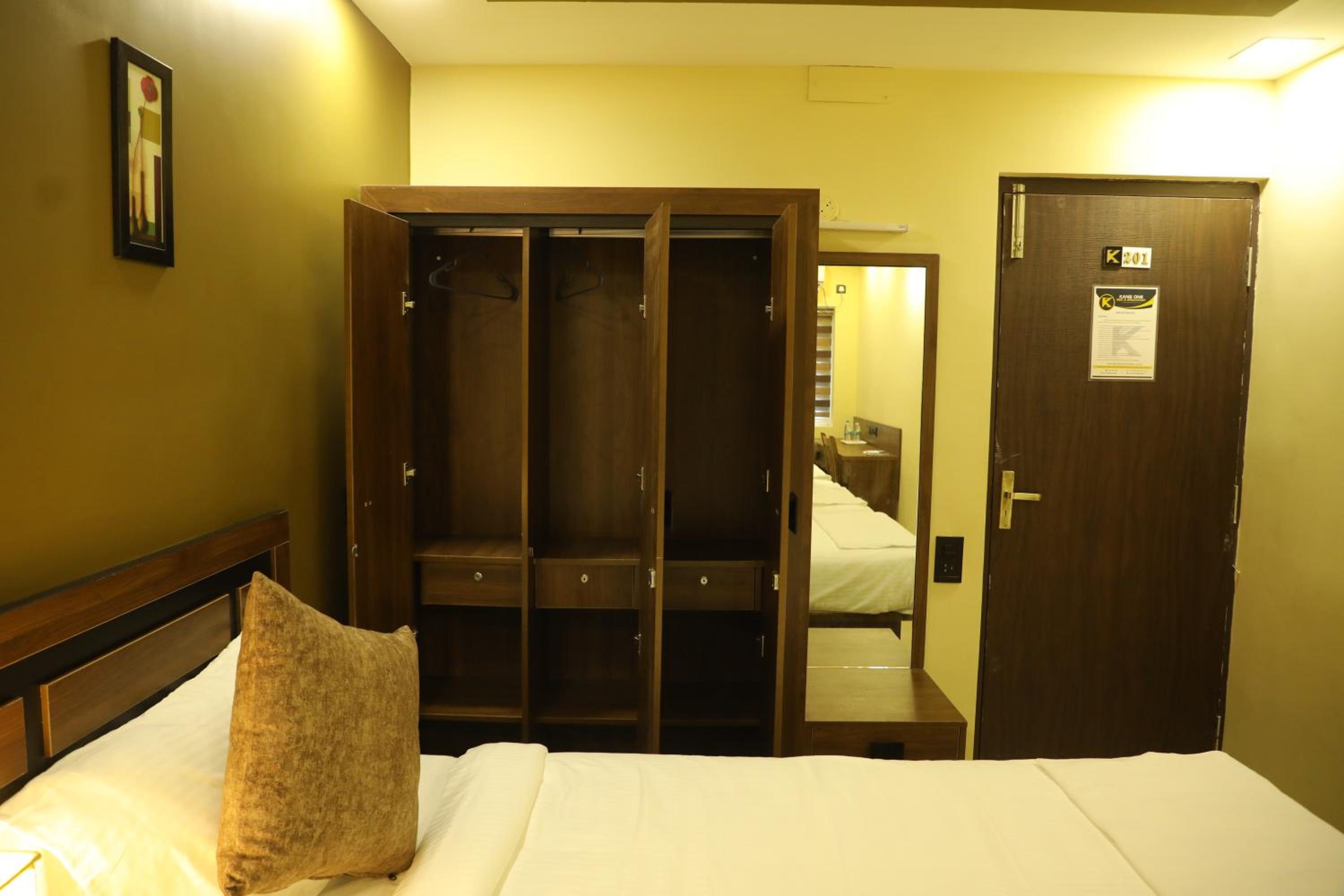 Triple Room - Photo 10