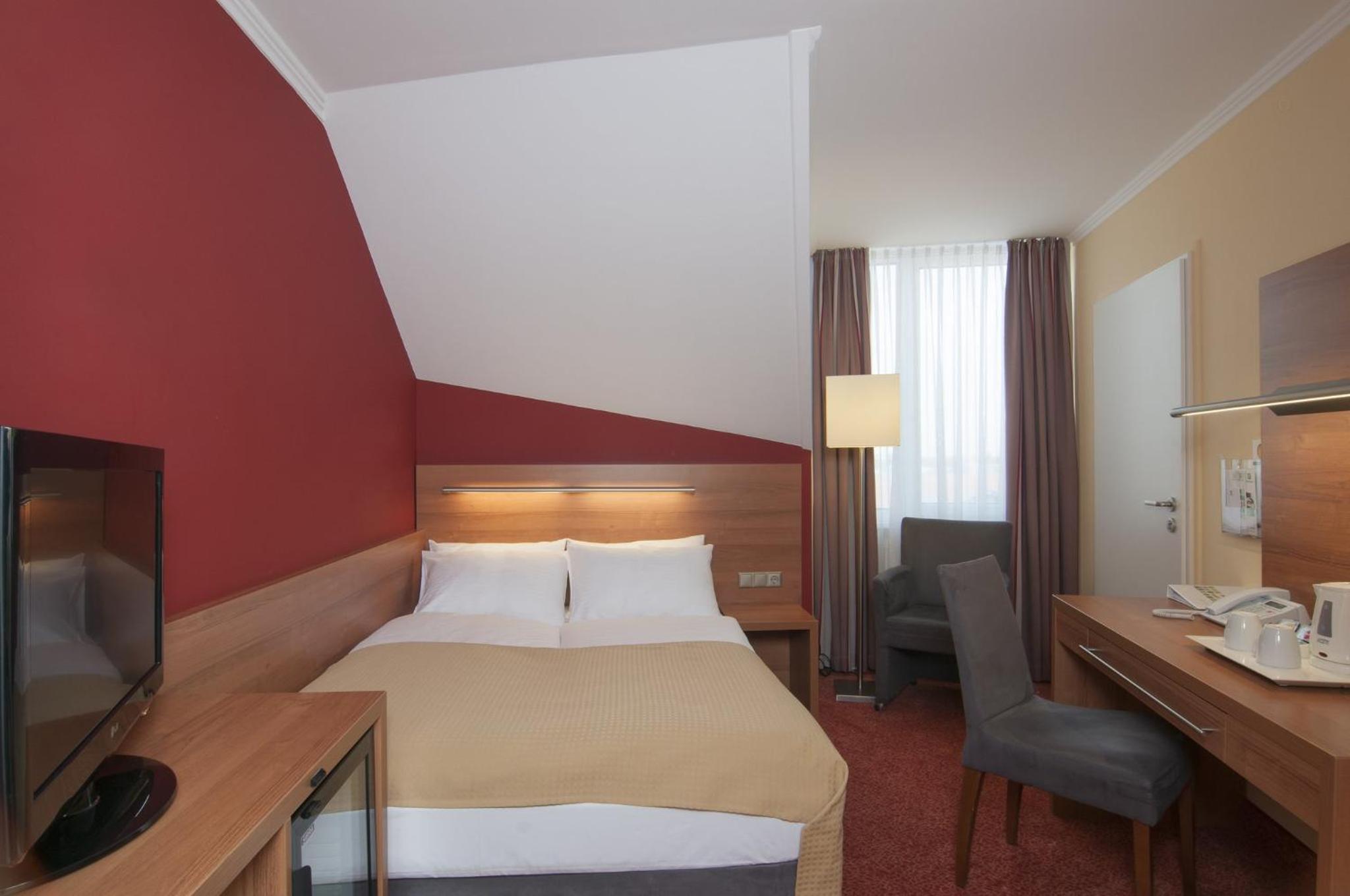 Standard Double Room photo 2
