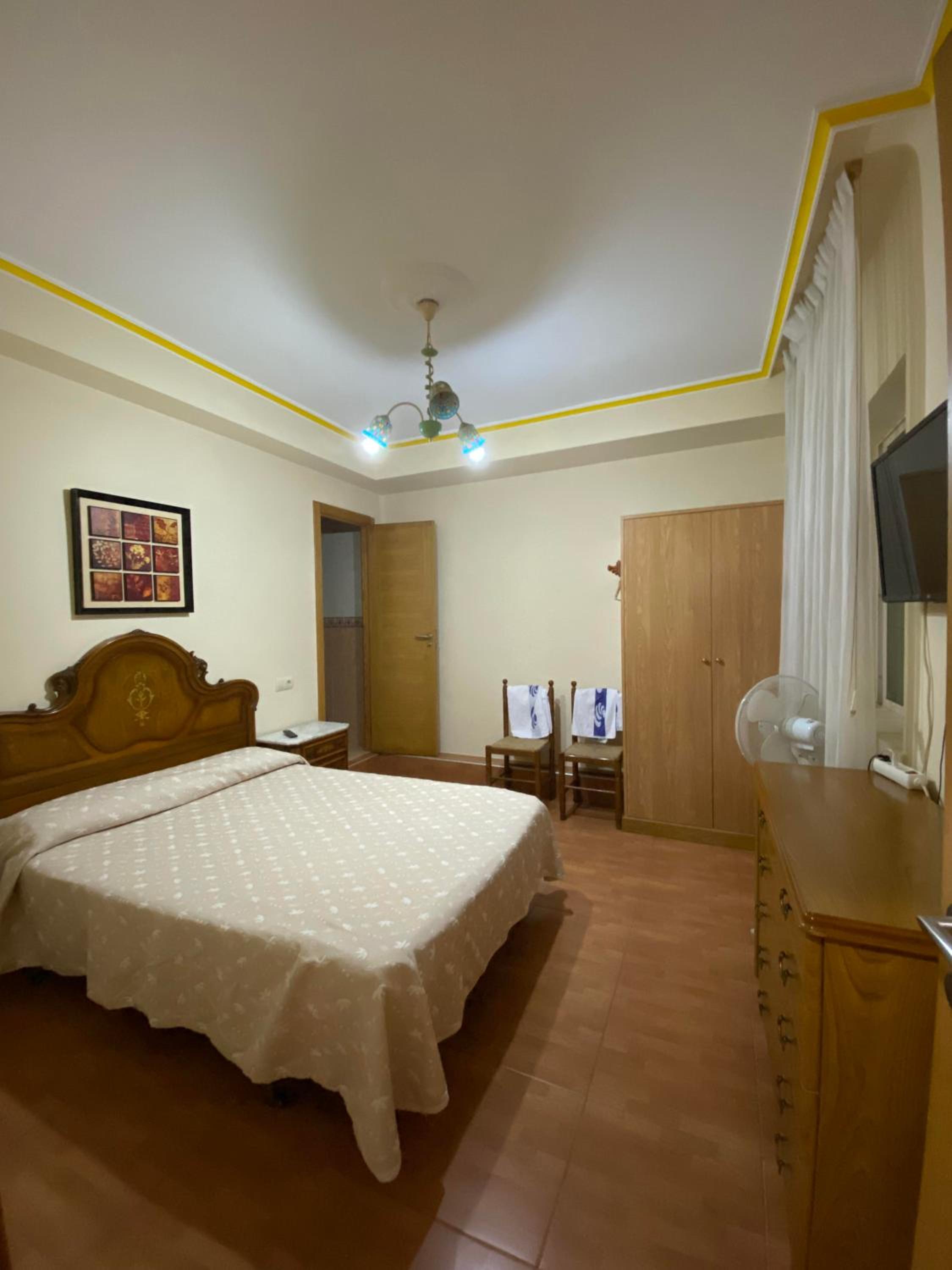 Economy Double Room photo 3