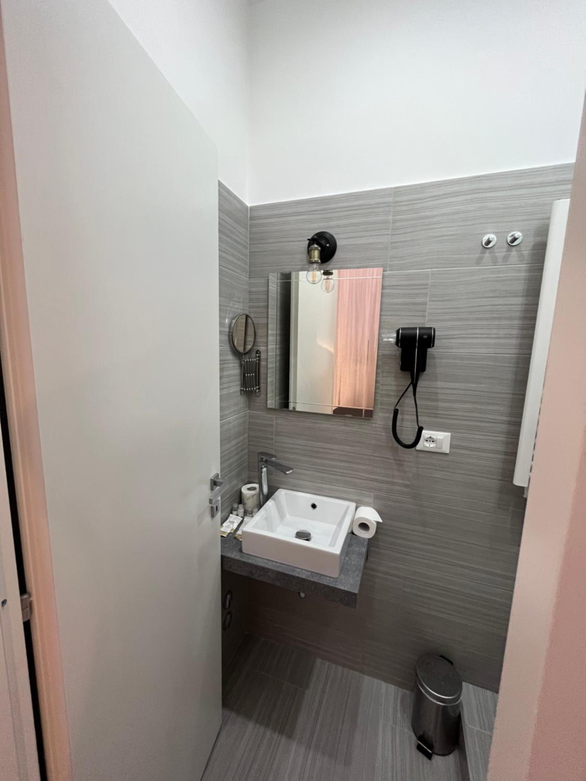 Small Double Room photo 2