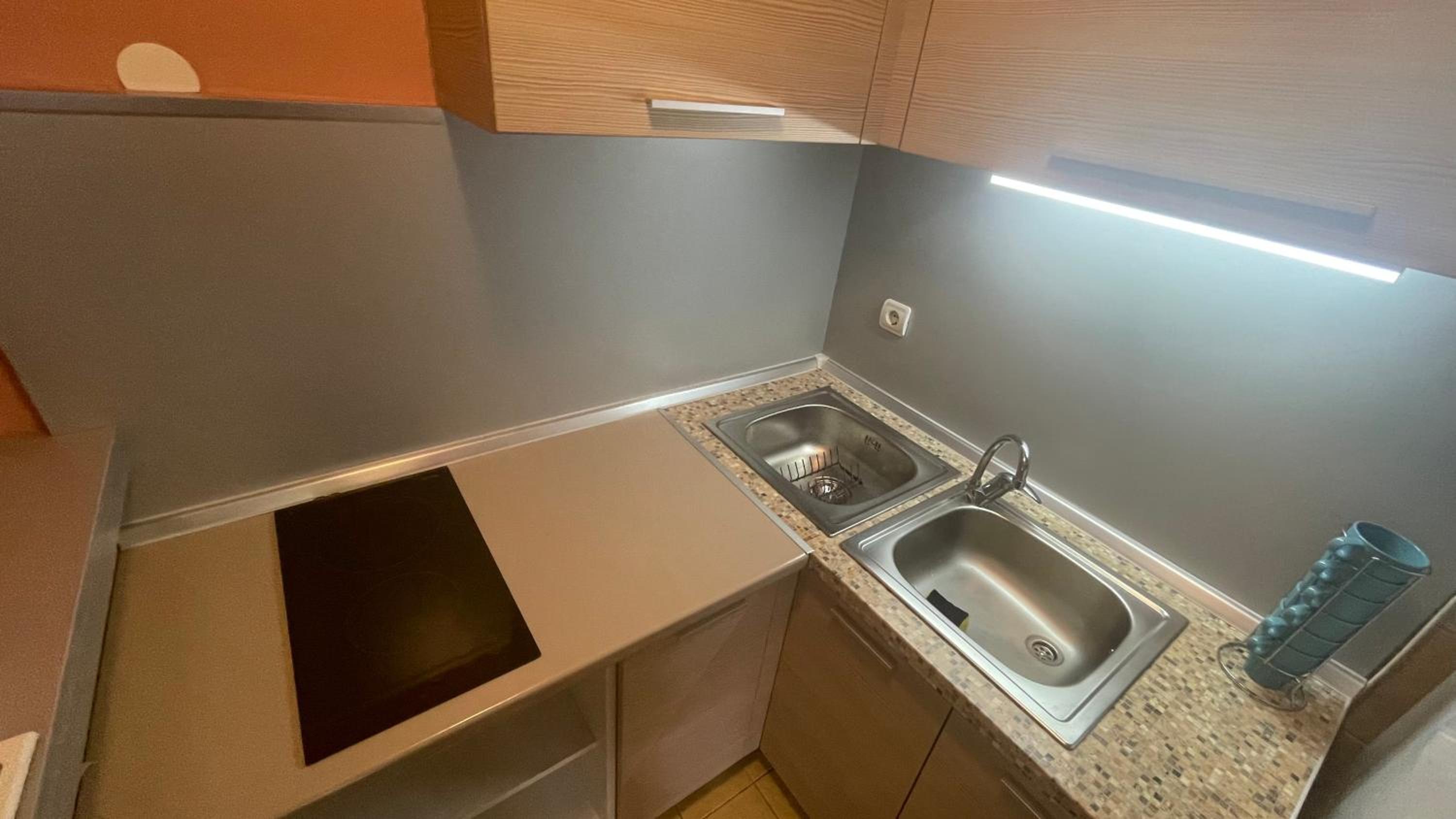 Apartment - Split Level - Photo 8