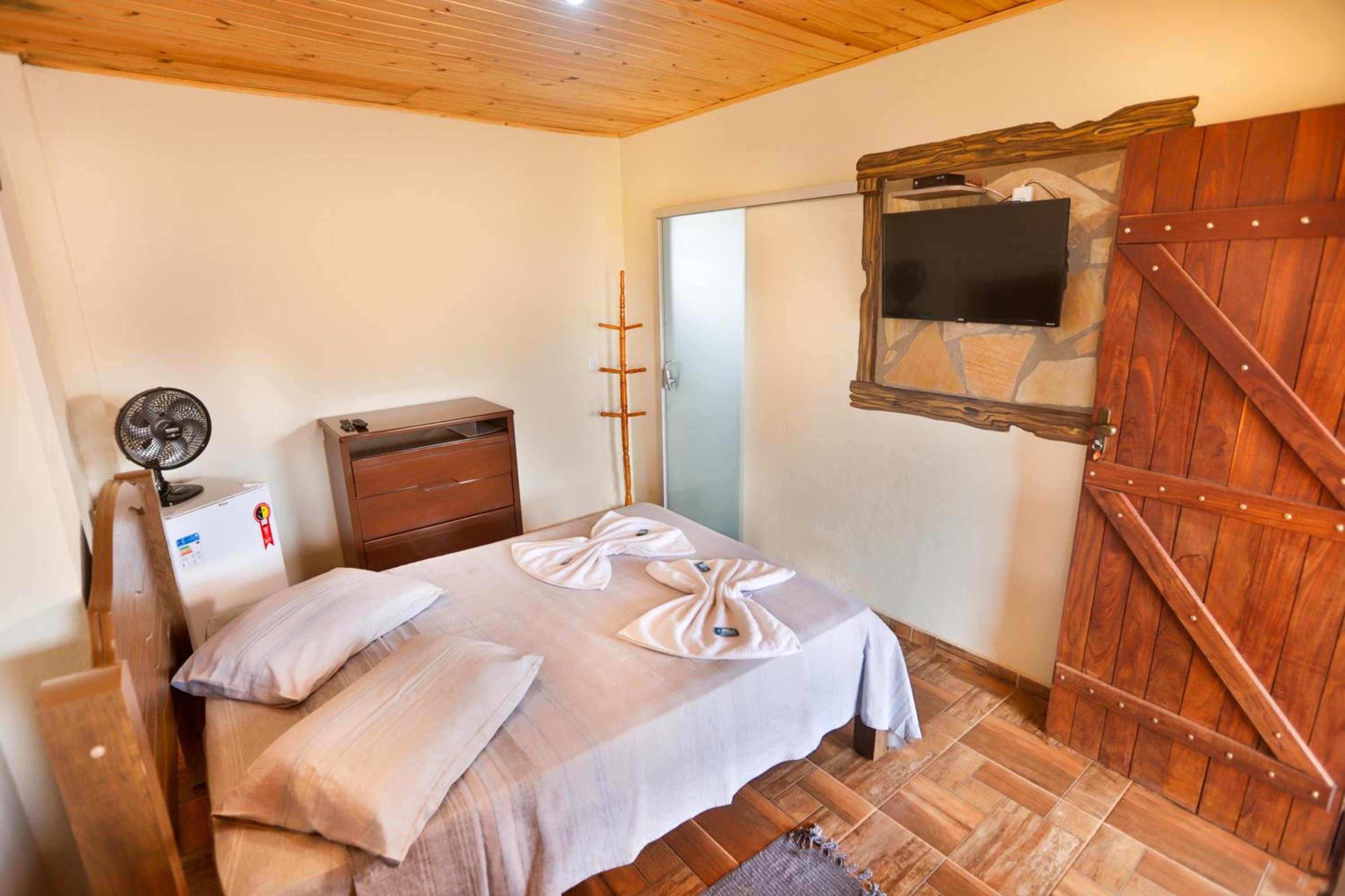 Double Room with Patio - Photo 2