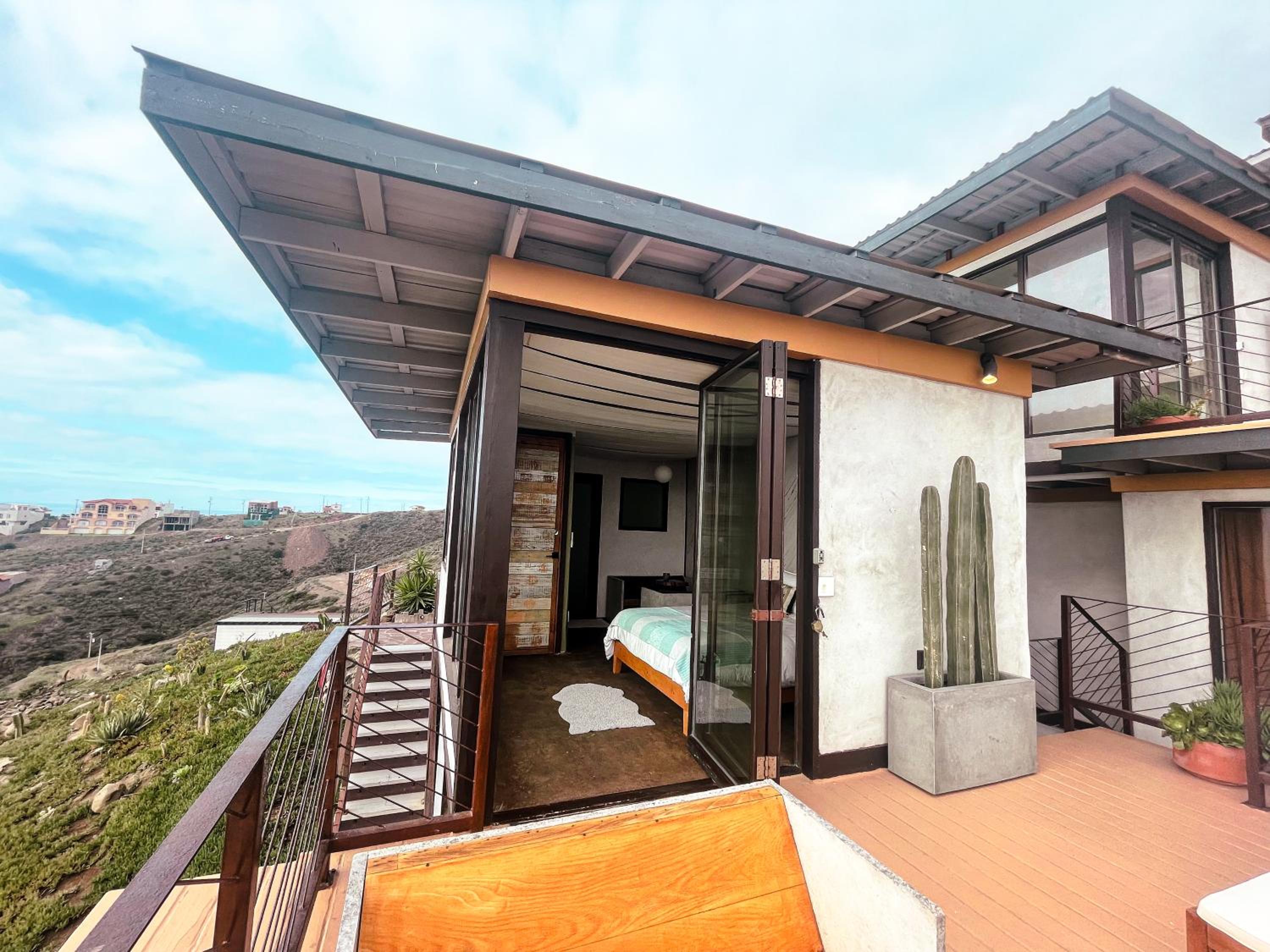Studio with Ocean View - Photo 4