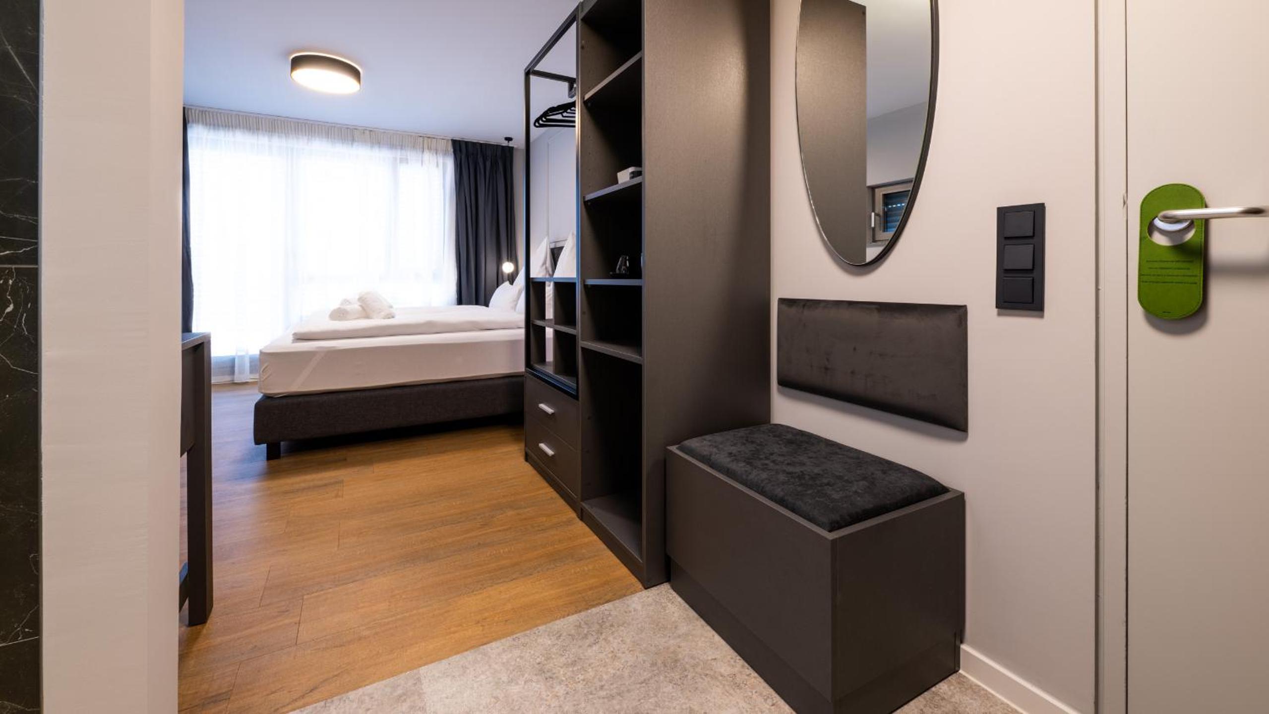 Double Room - Photo 13