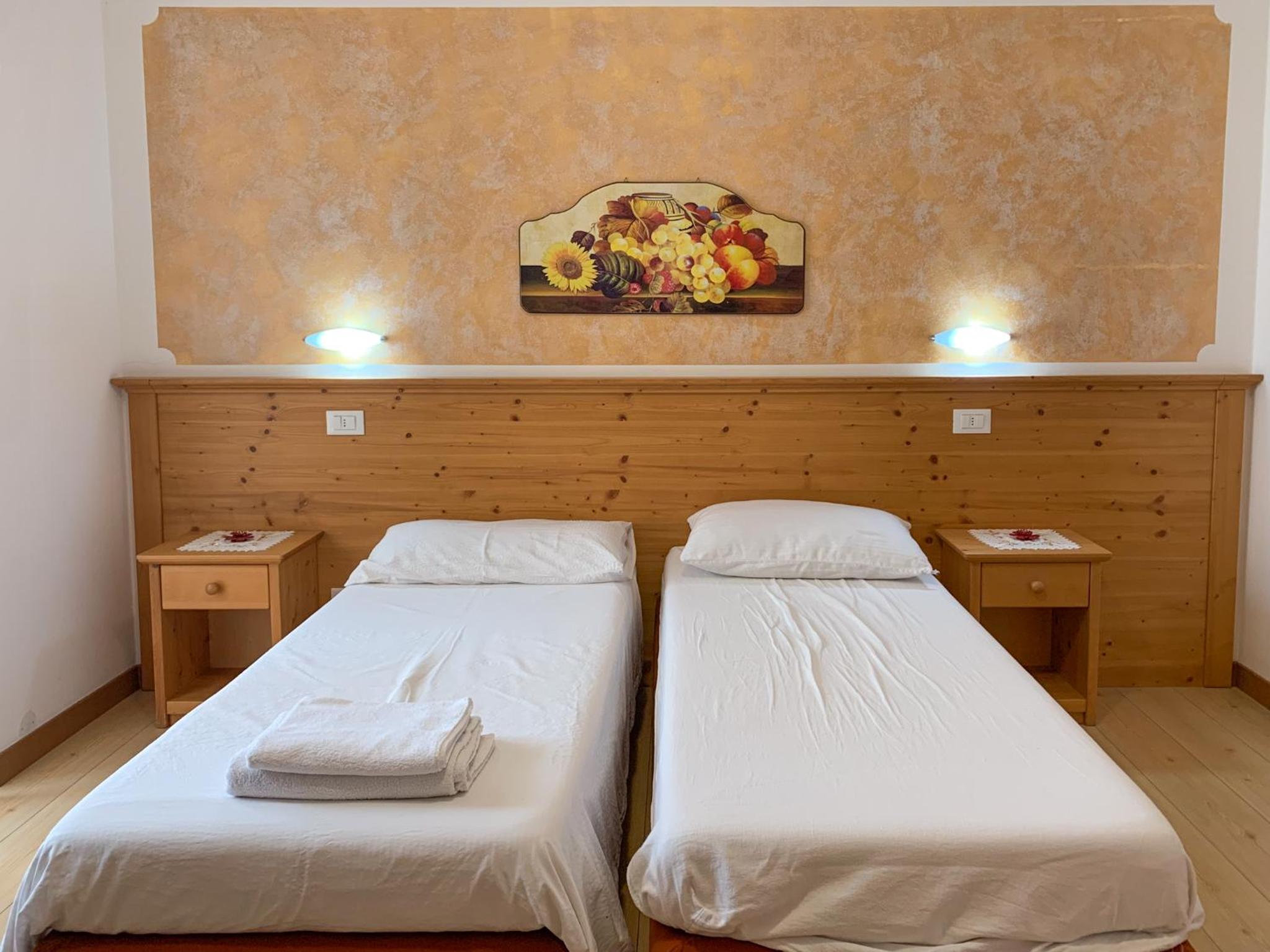 Deluxe Twin Room - Photo 1