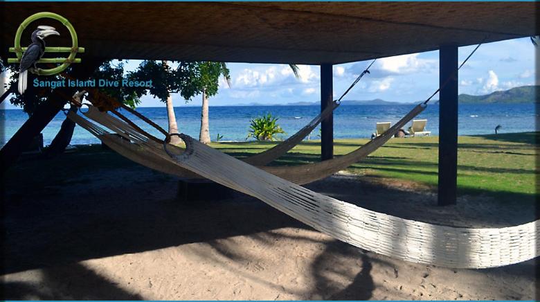 Beachside Chalet with Air Conditioner photo 2