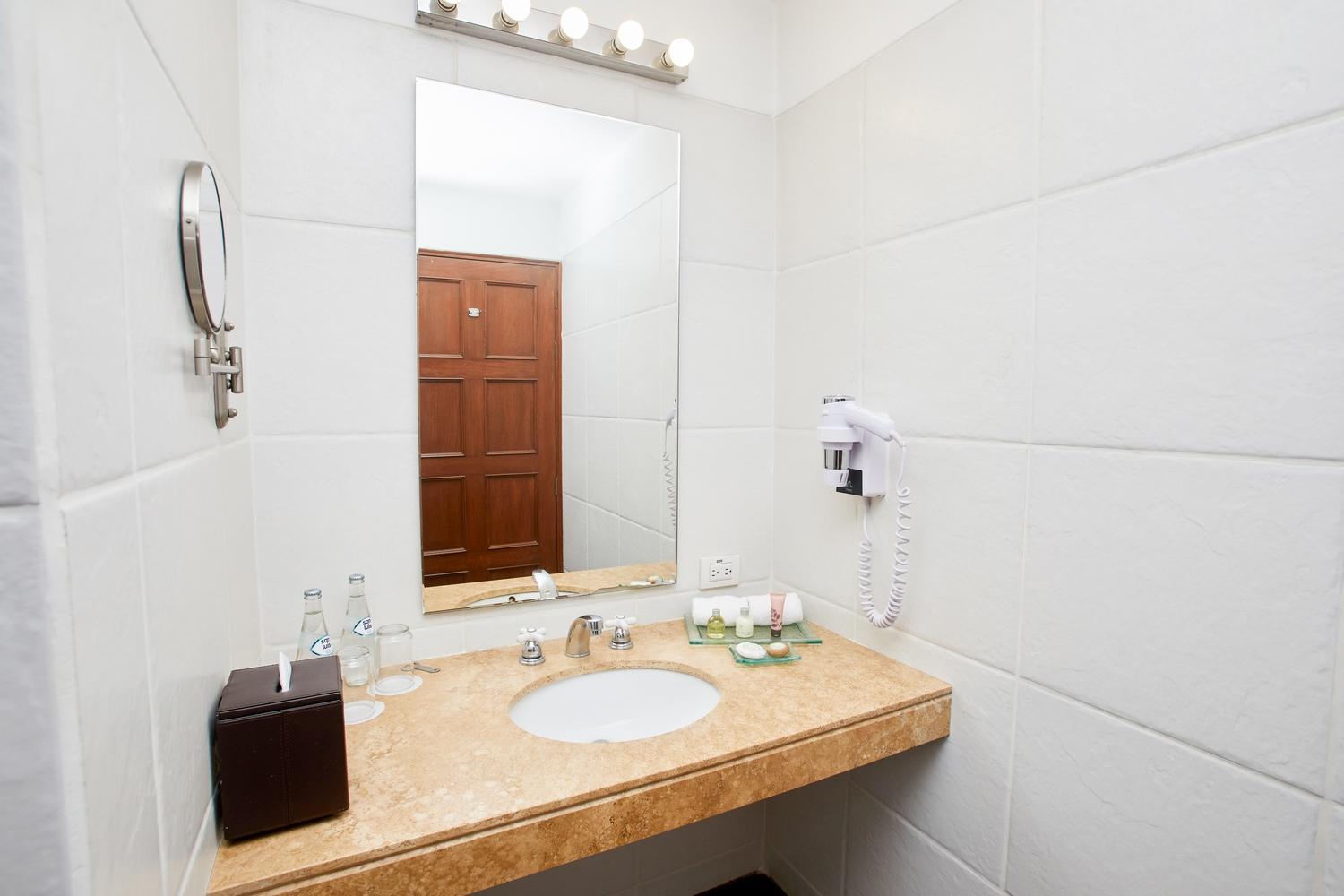 Junior Suite - Photo 6