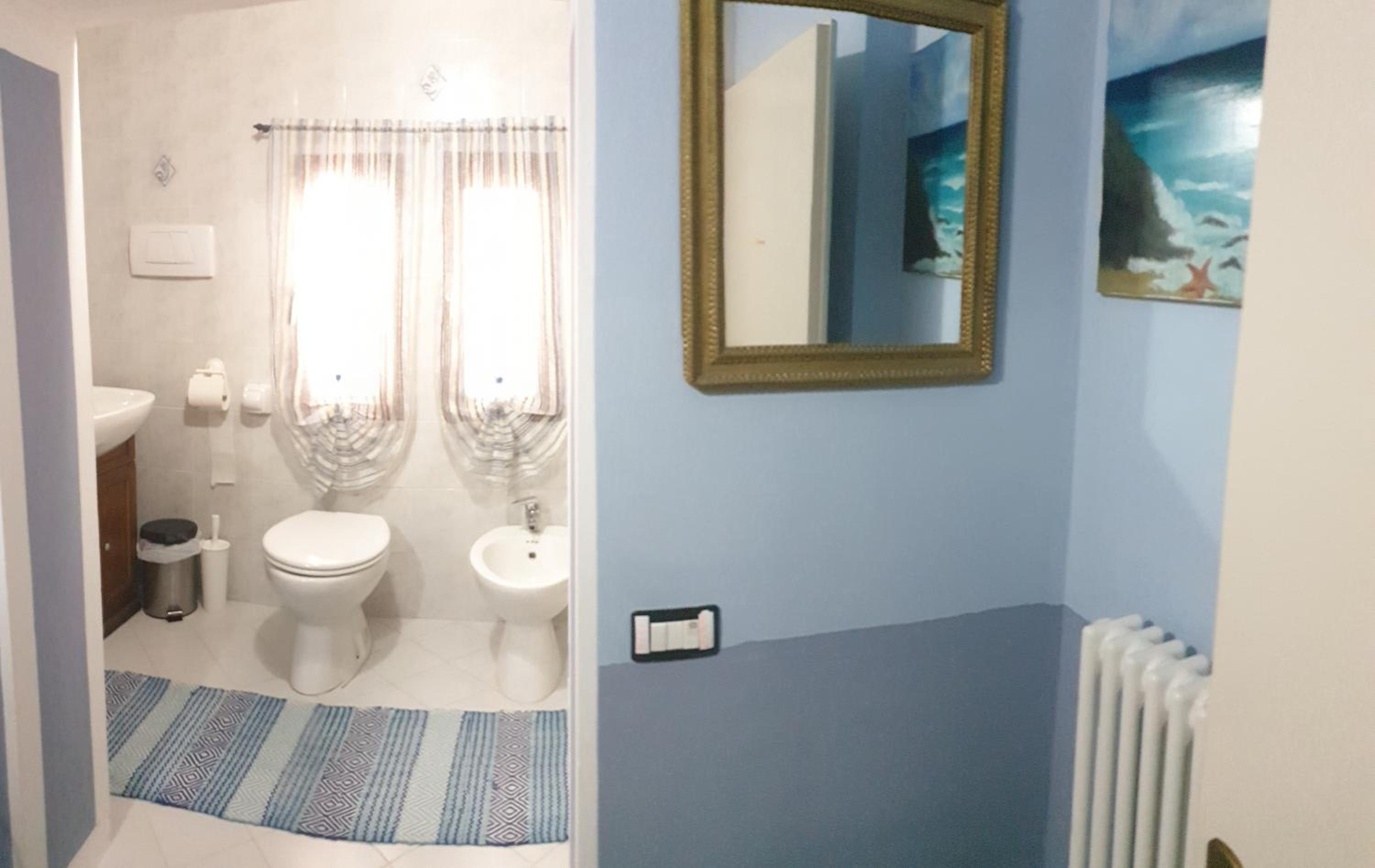 Double Room - Photo 5