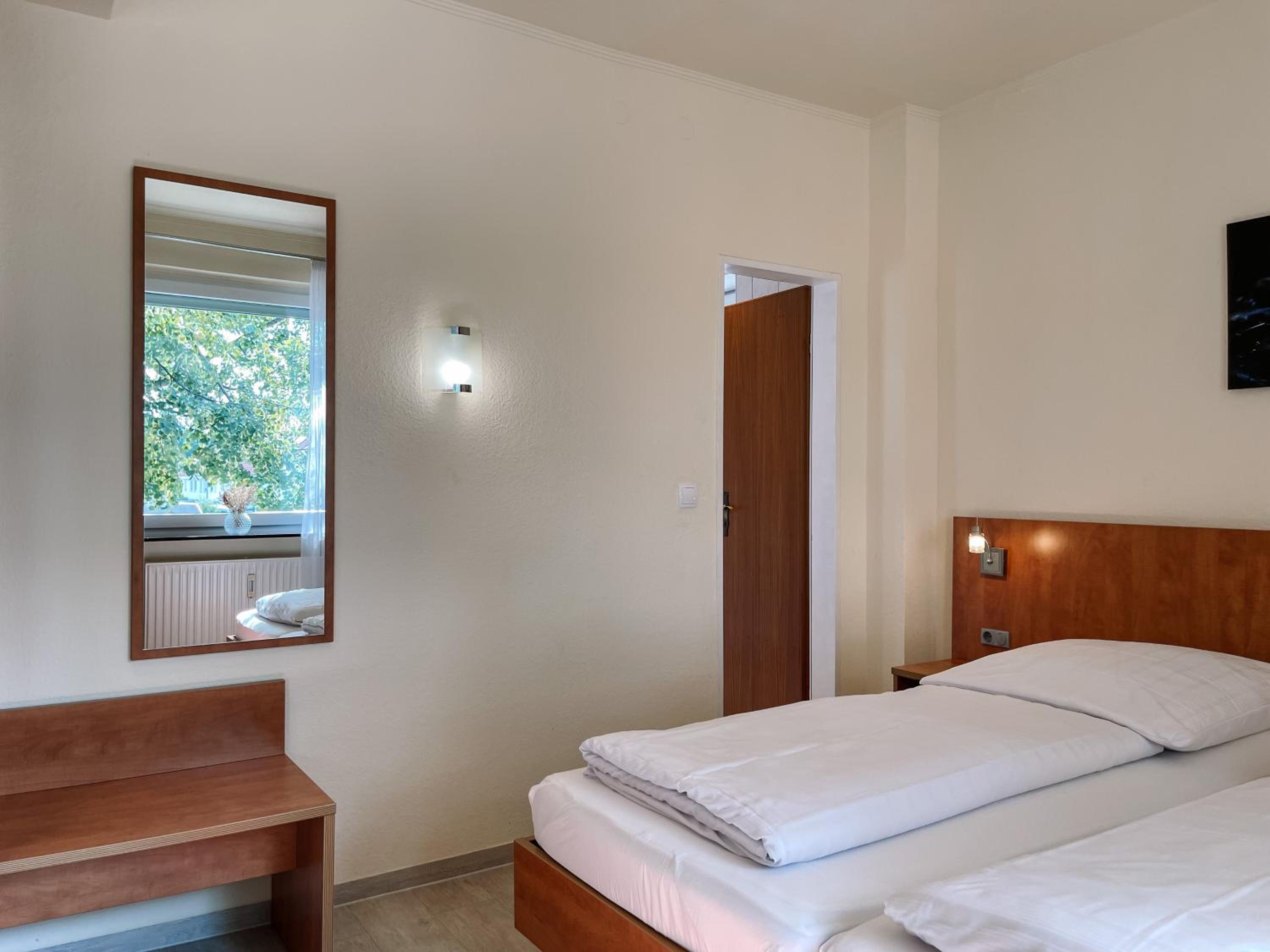 Double Room - Photo 4