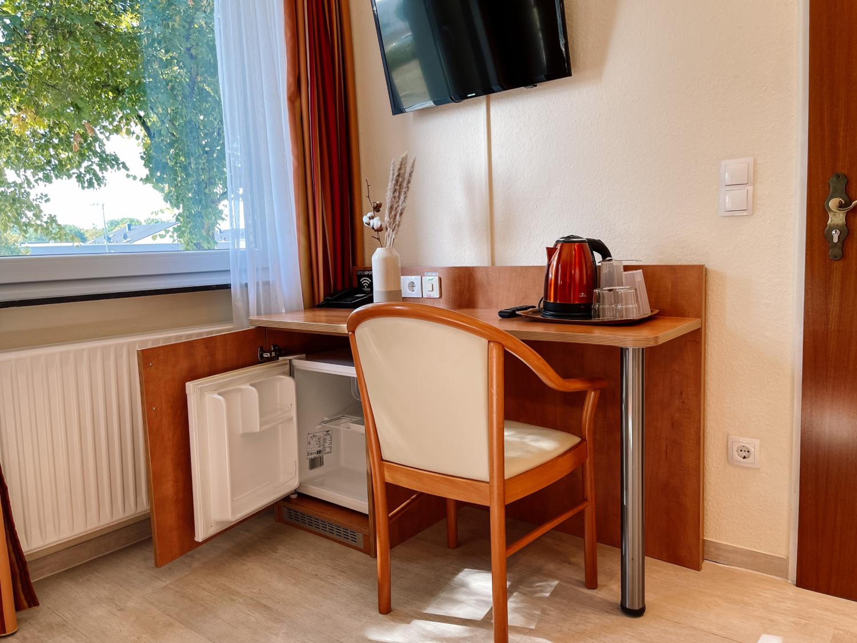 Double Room - Photo 7