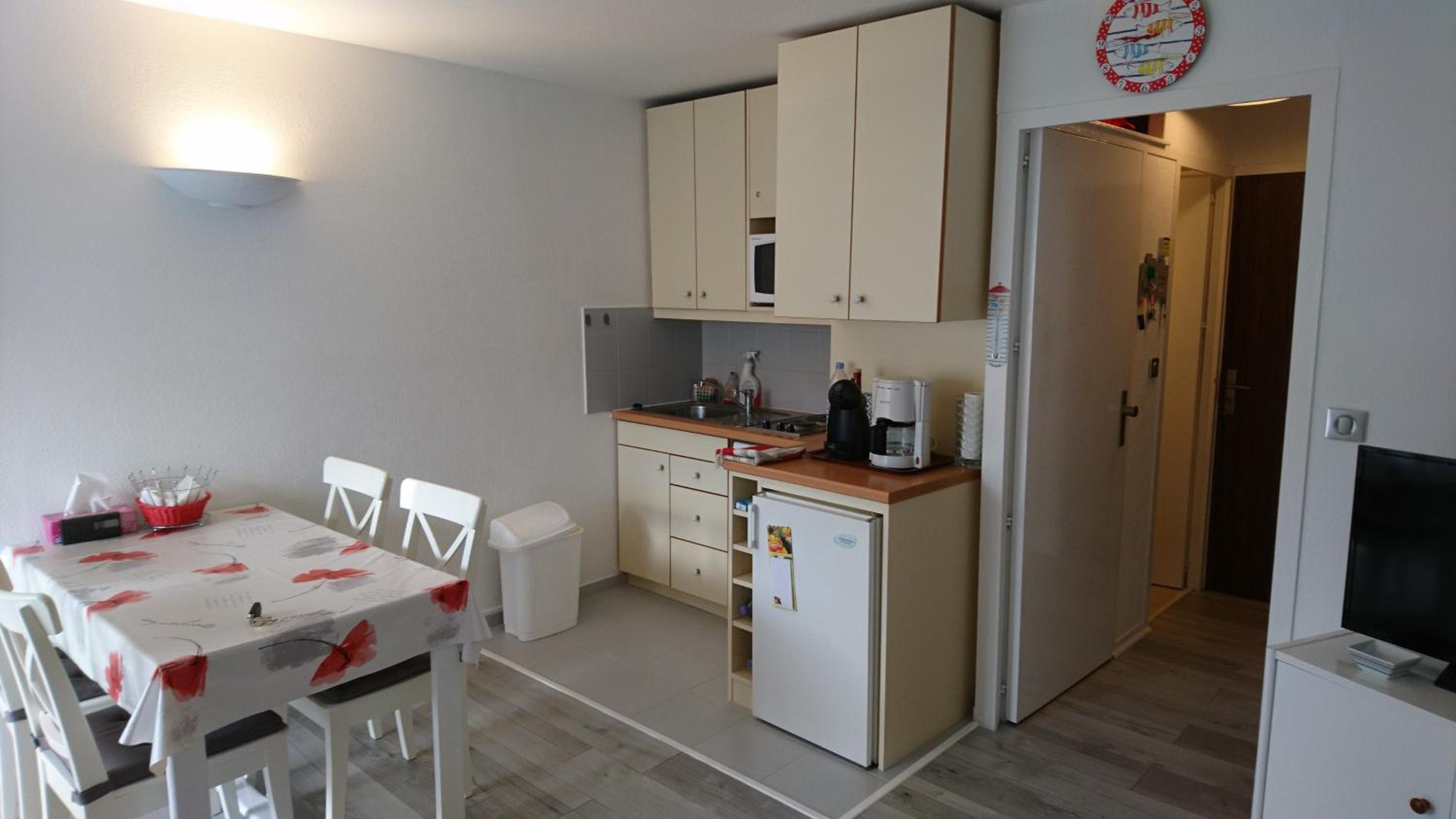 Studio with sea View - Upper Floors - Photo 7