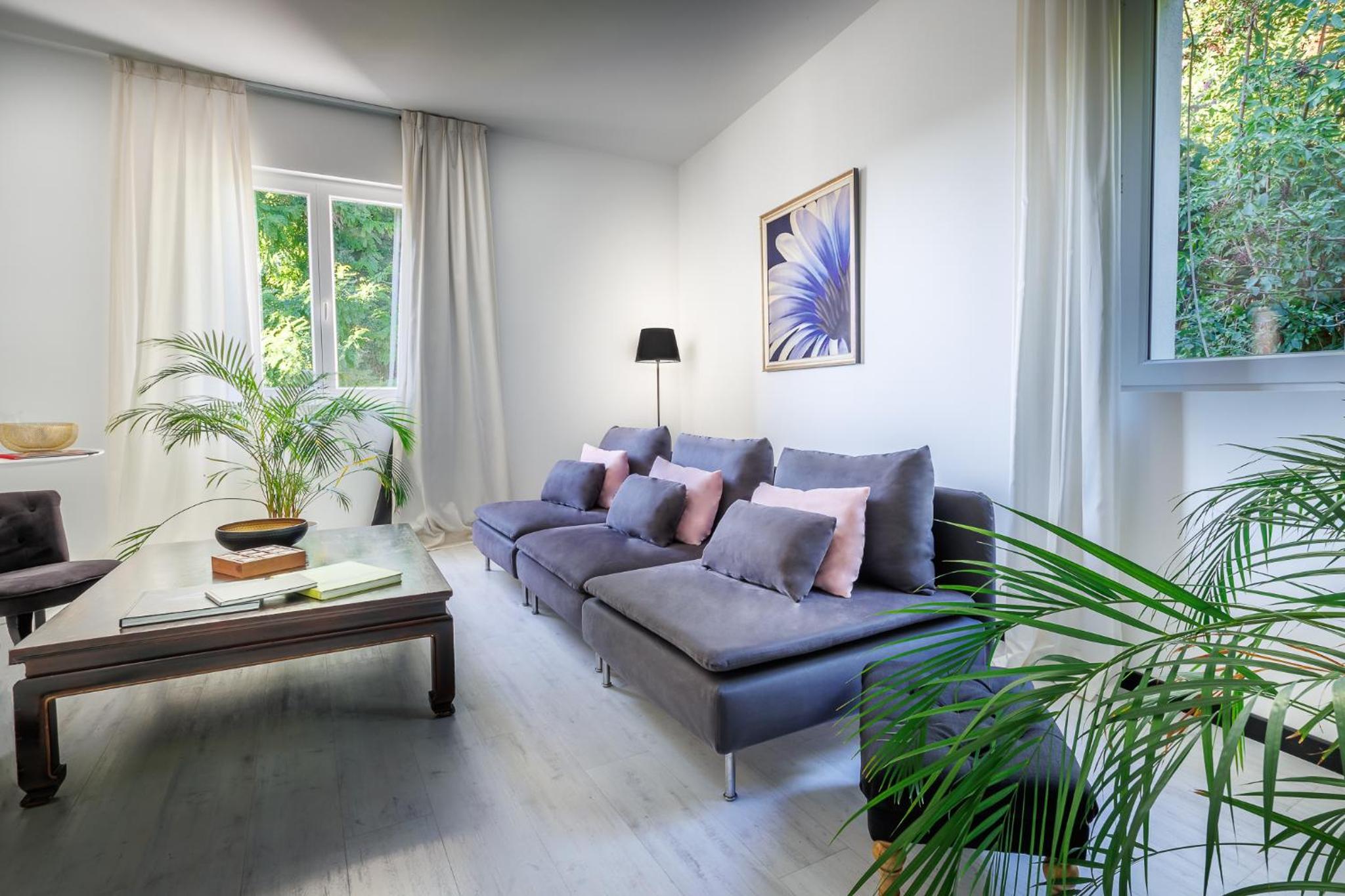 Suite Familiale avec Balcon et Accès Gratuit au Spa – Vue sur Sanctuaire