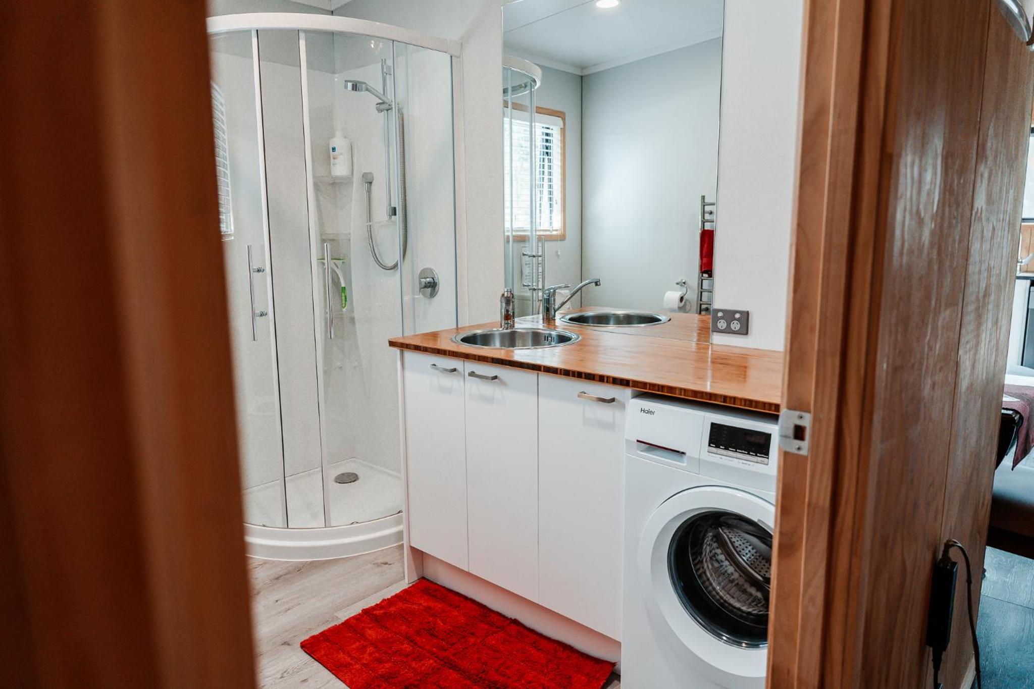 One-Bedroom House - Photo 21