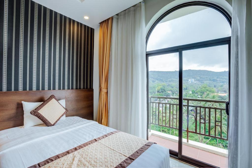 Triple Room with Garden View