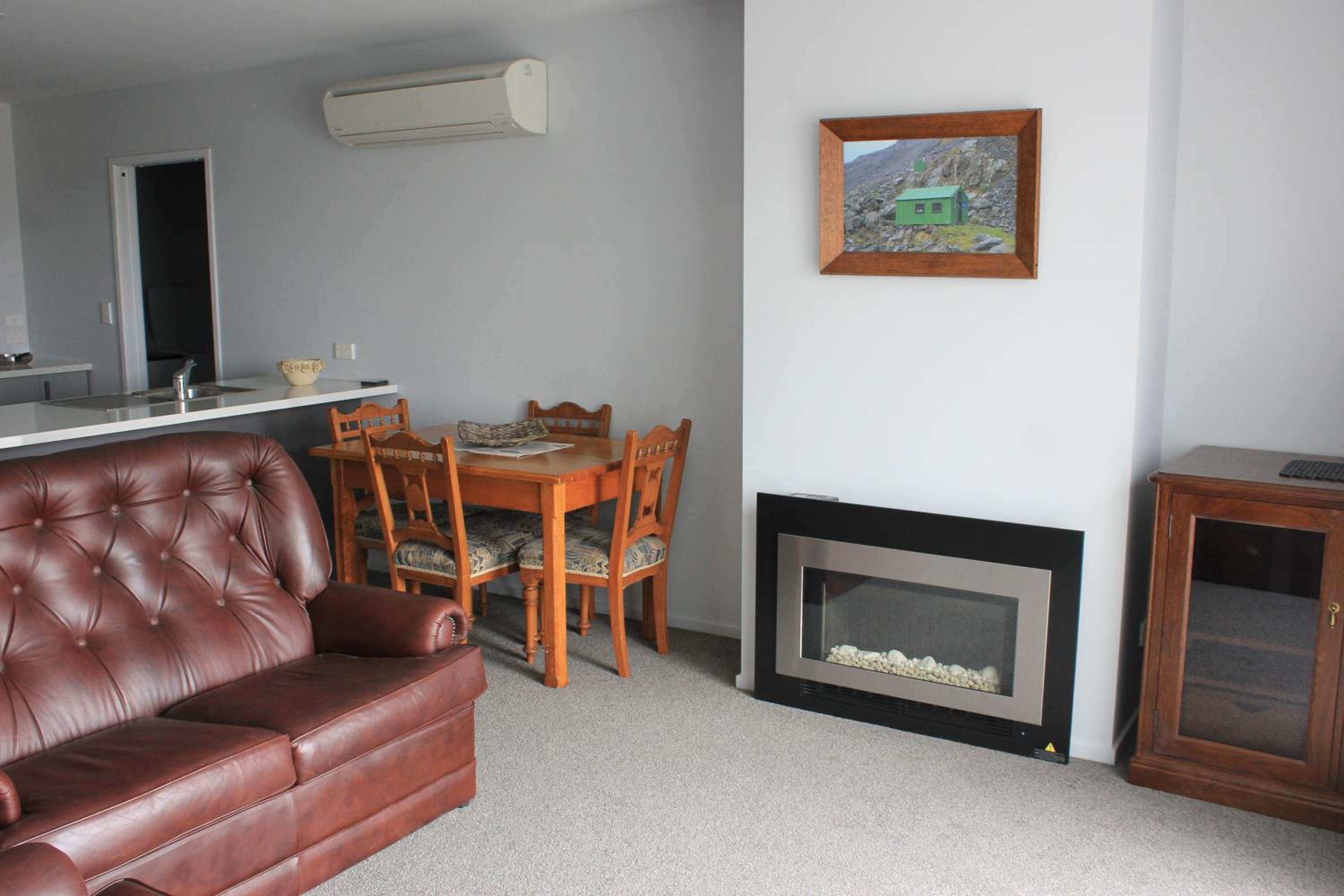 Two-Bedroom Apartment - Ground Floor  - Photo 6
