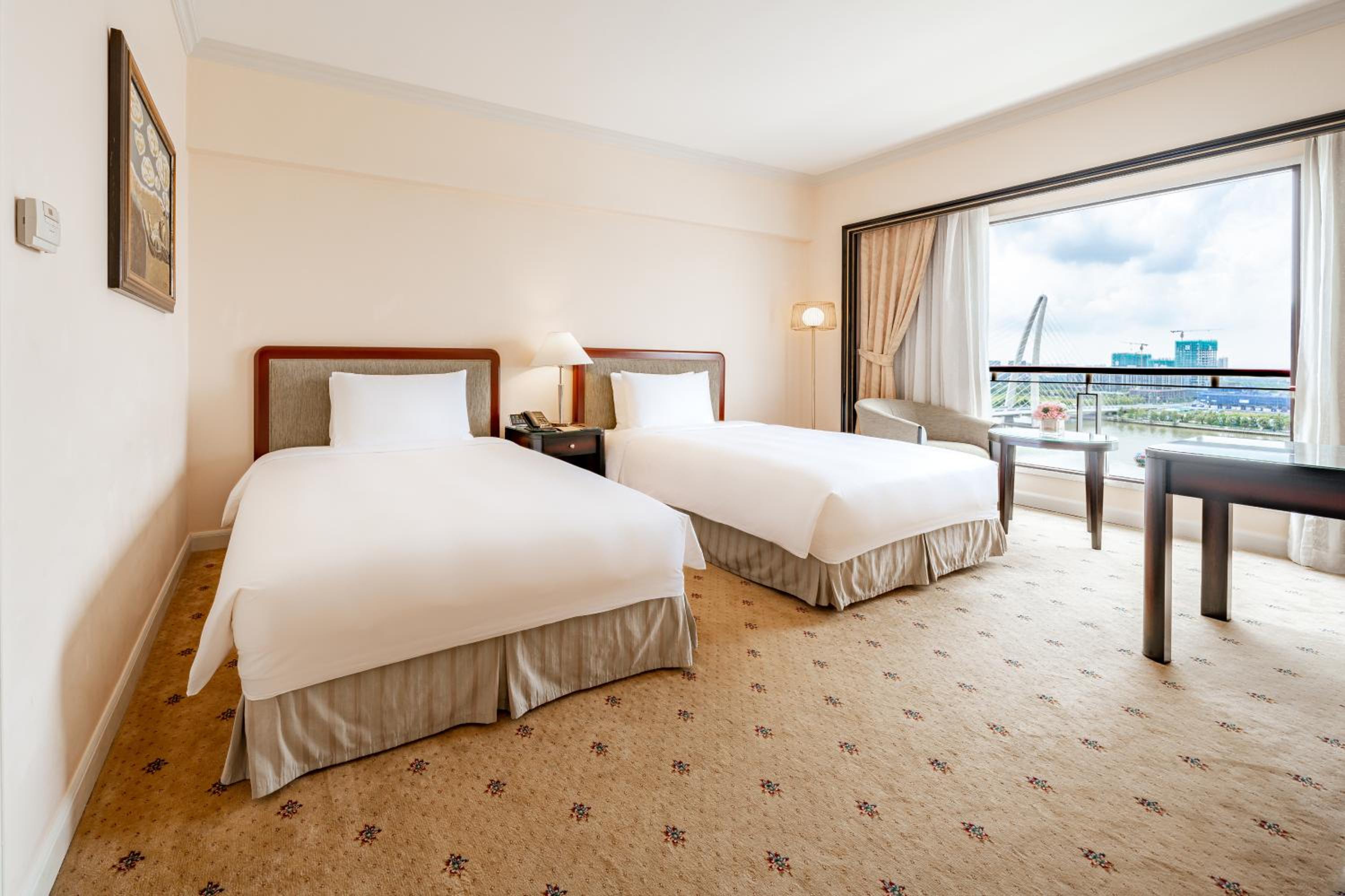 Deluxe Twin Room with Riverview
