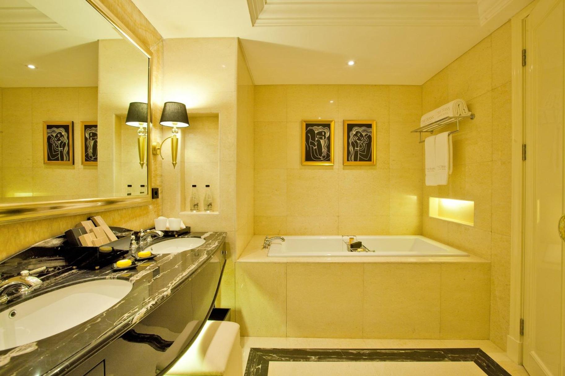 Celebrity Suite with Free Benefit - Photo 10