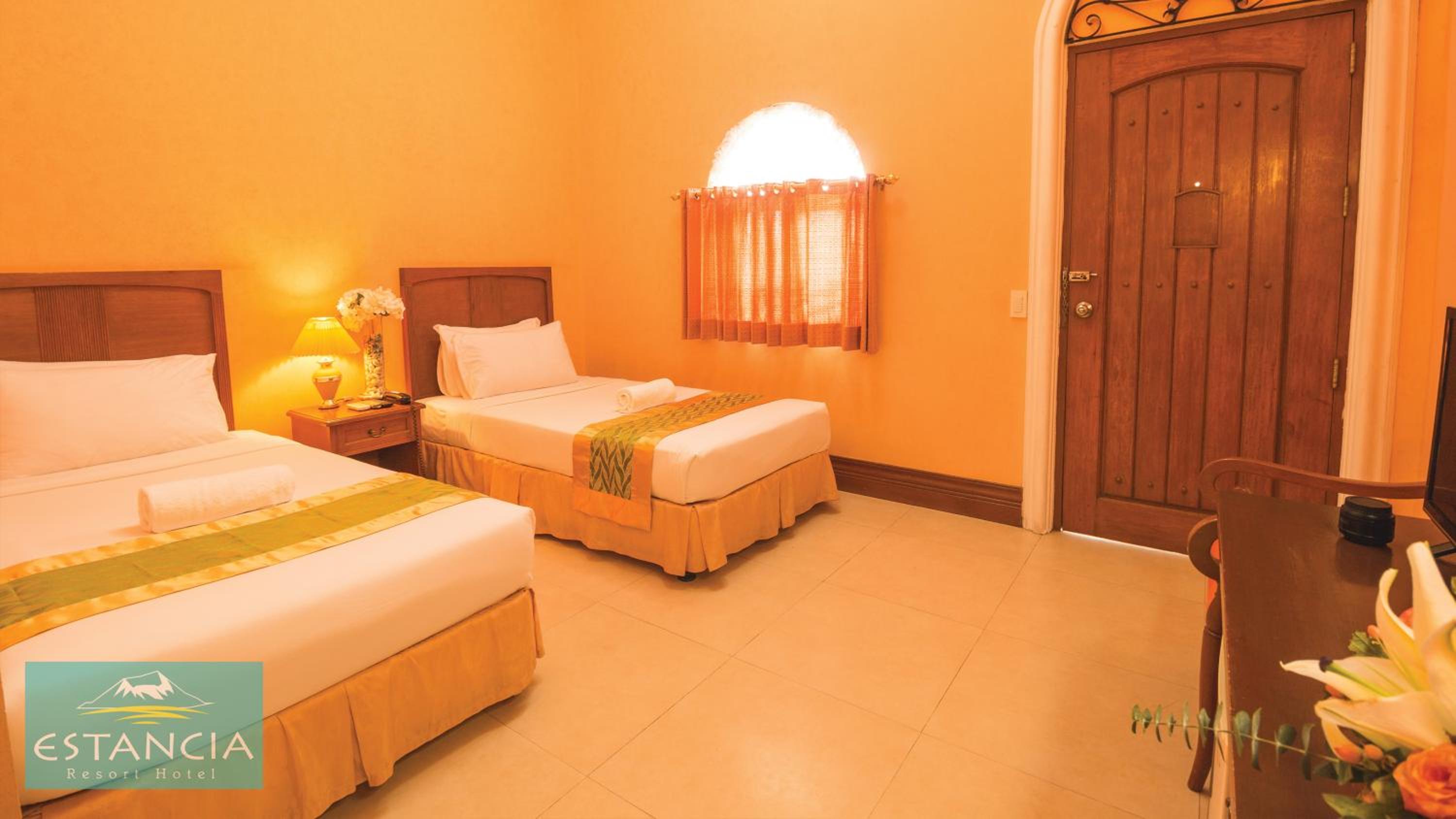 Standard Twin Room with Garden View photo 3