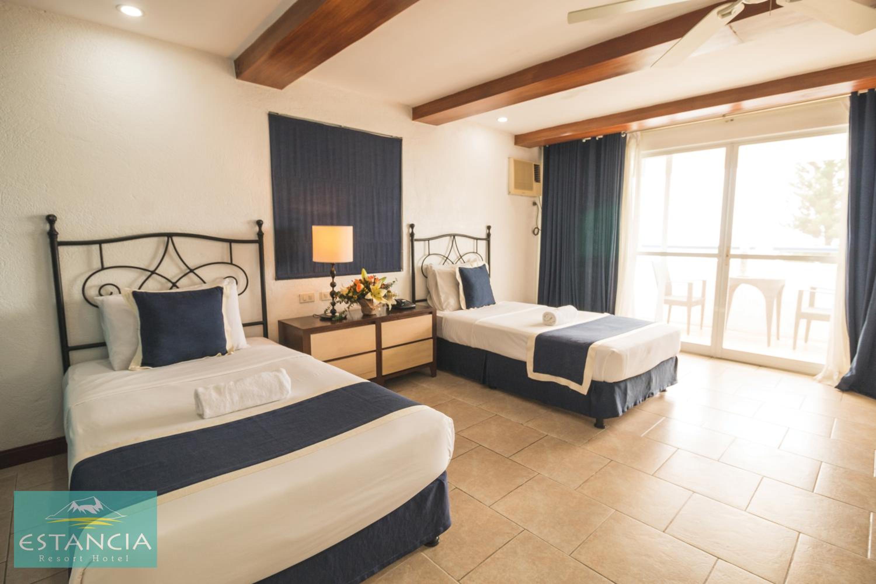 Twin Room with Lake View photo 2