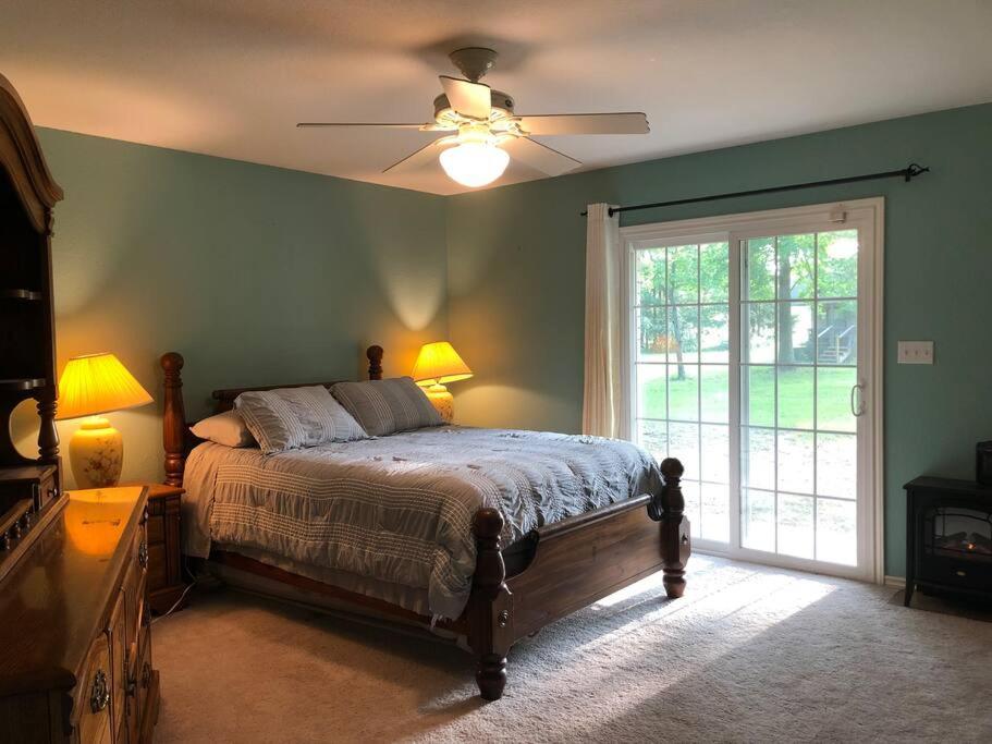 Three-Bedroom Vacation Home  photo 1
