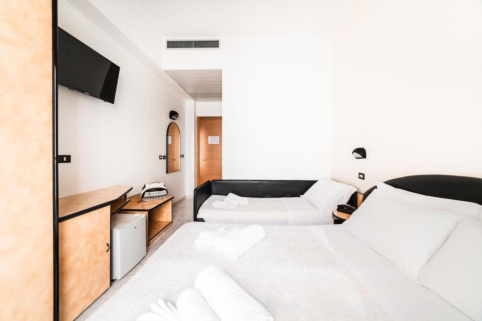 Executive Triple Room - Photo 4