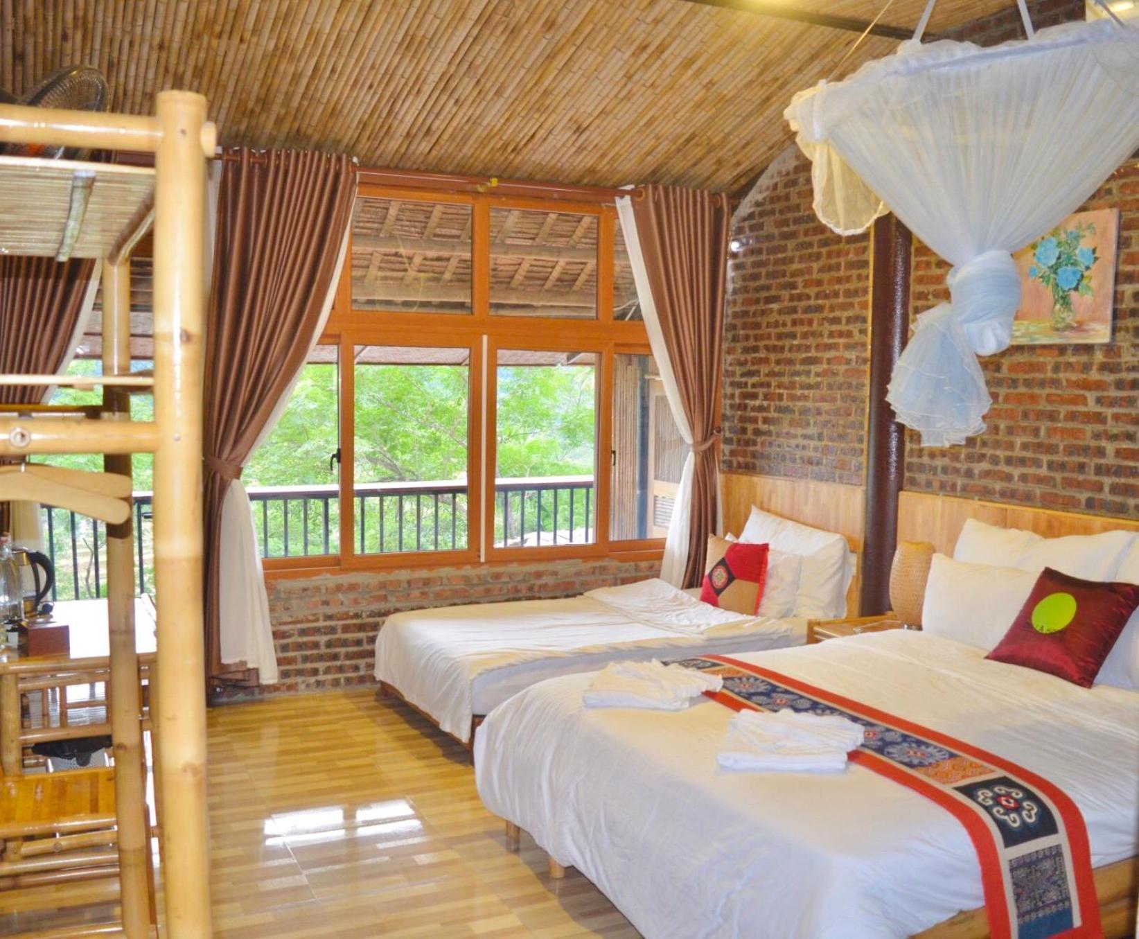 Twin Room with Mountain View photo 1