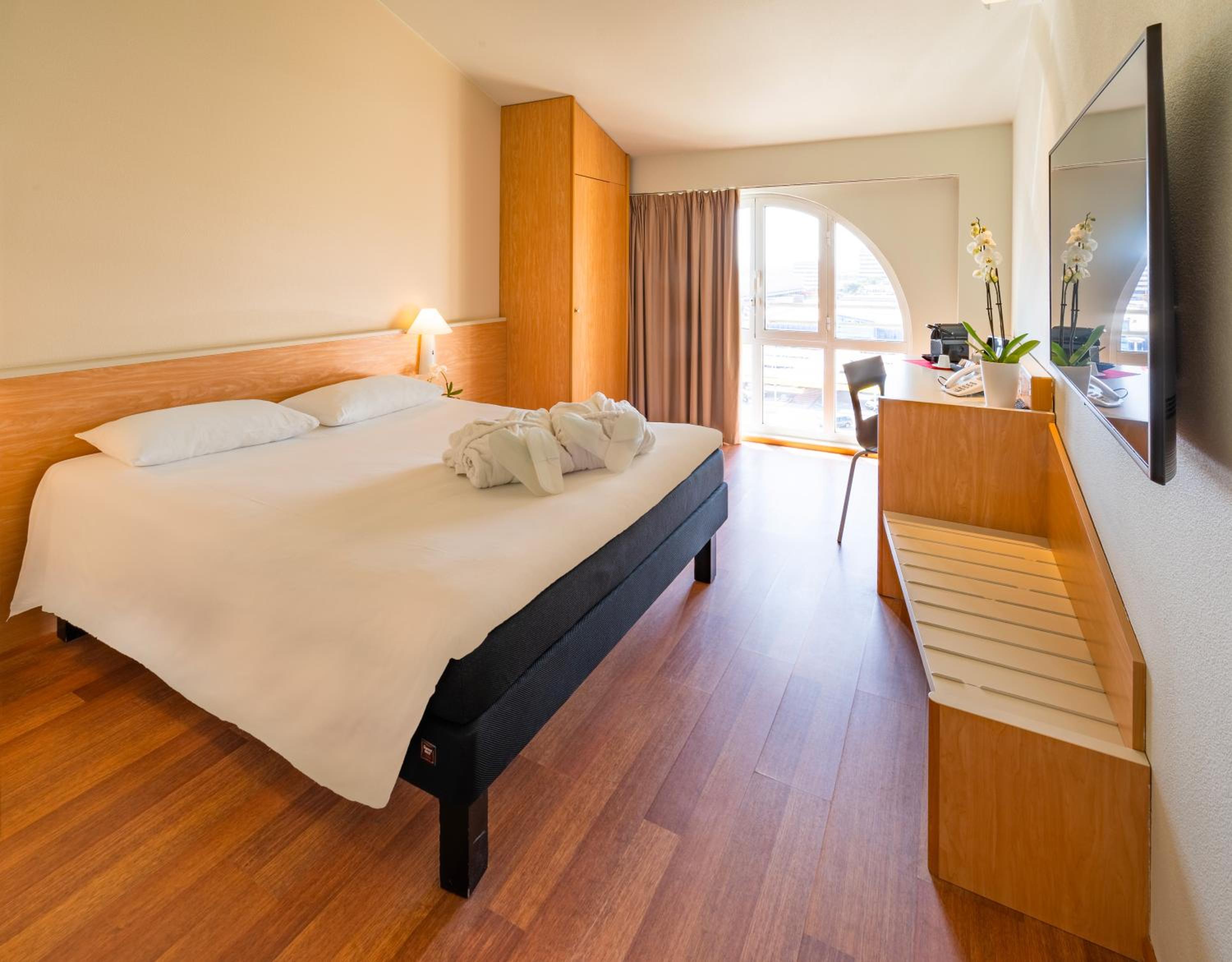 Executive Double Room - Photo 5