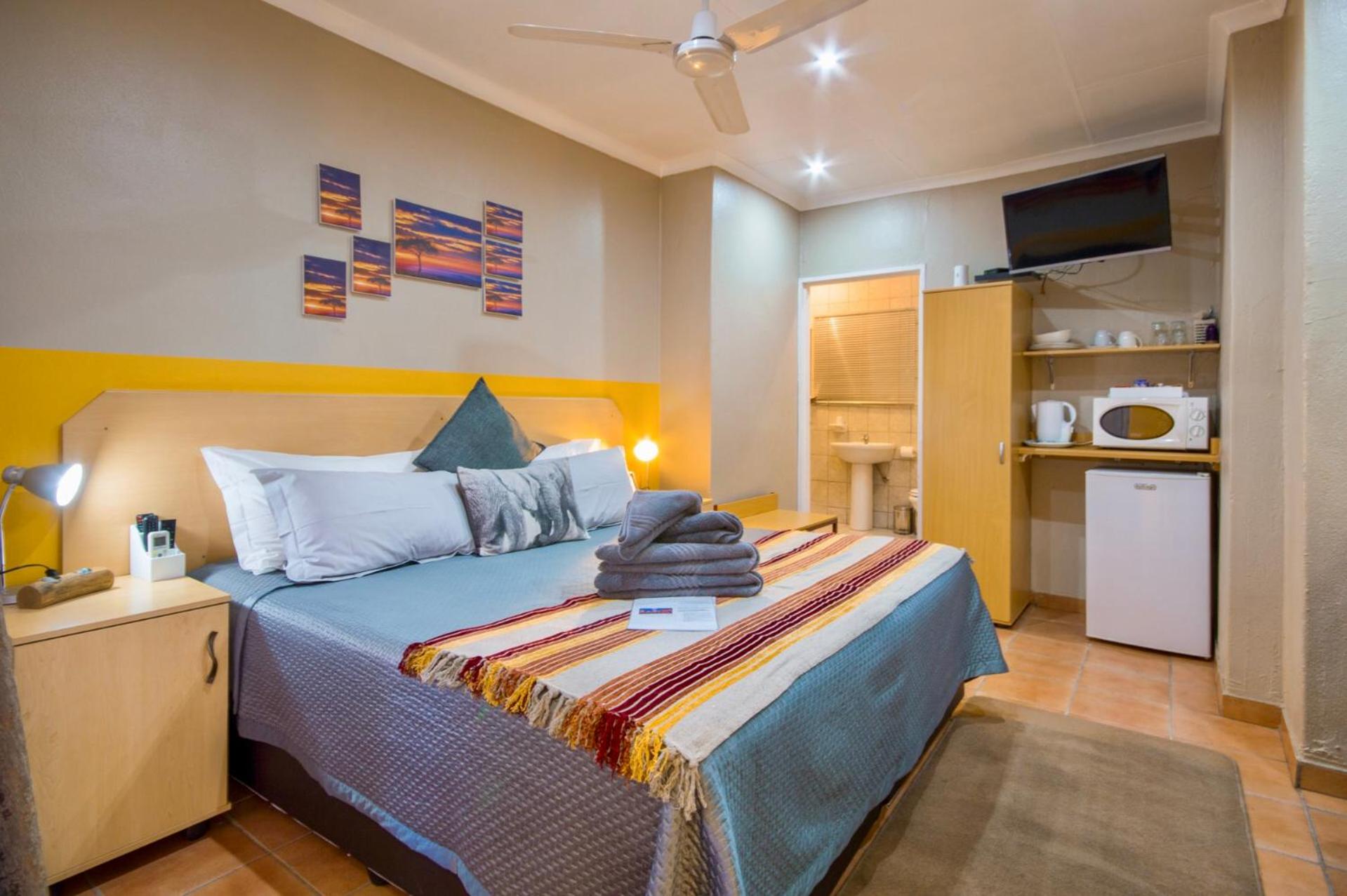 Standard King Room - Photo 1