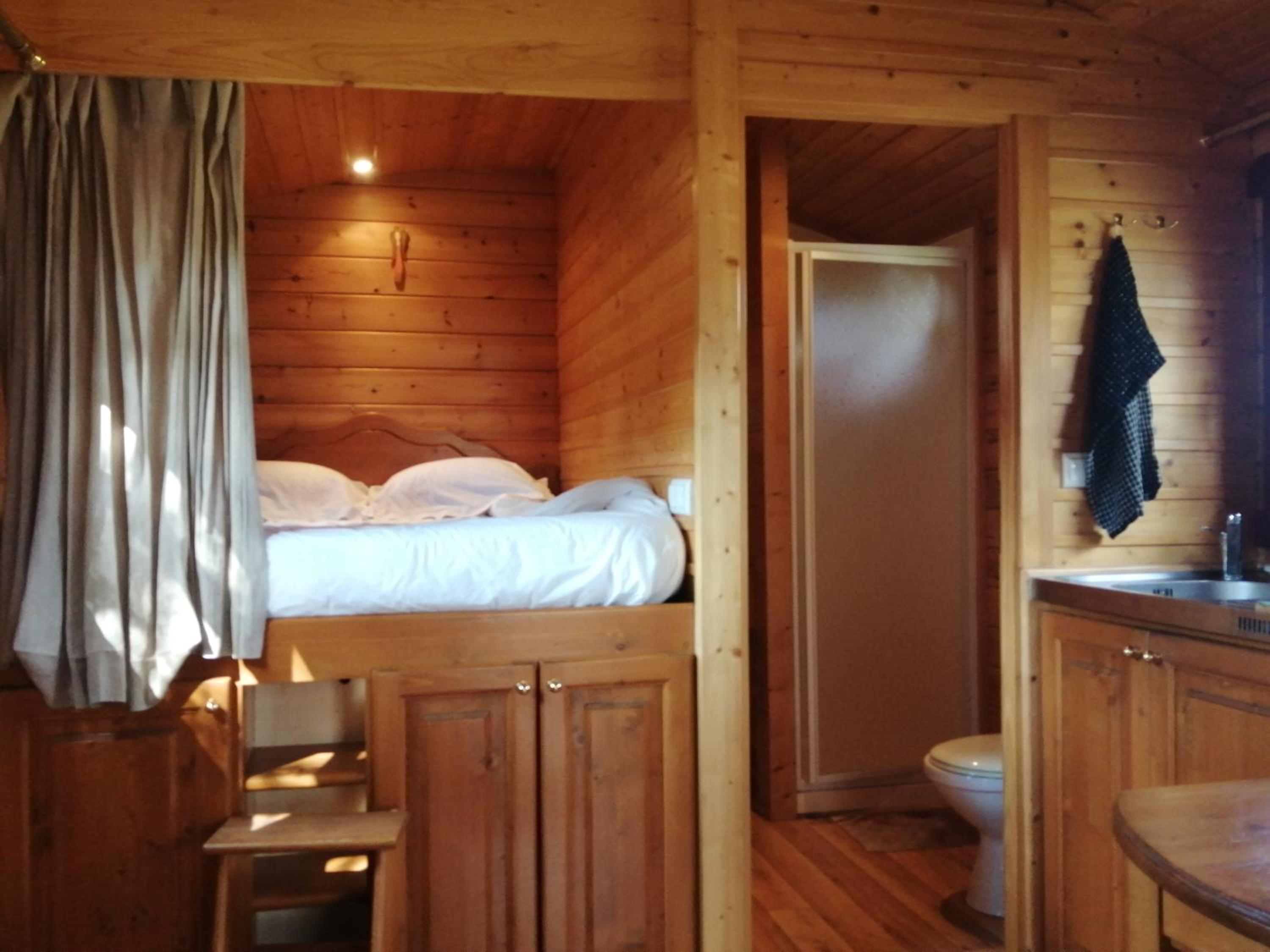 Wooden Caravan - Photo 7