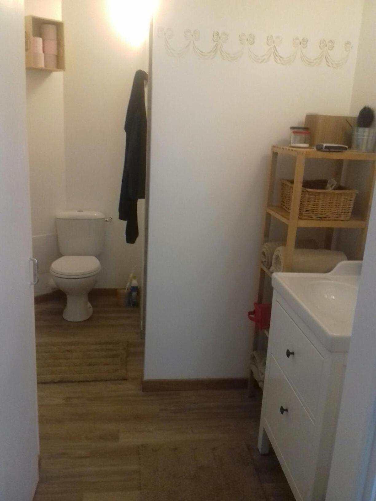 One-Bedroom Apartment - Photo 20