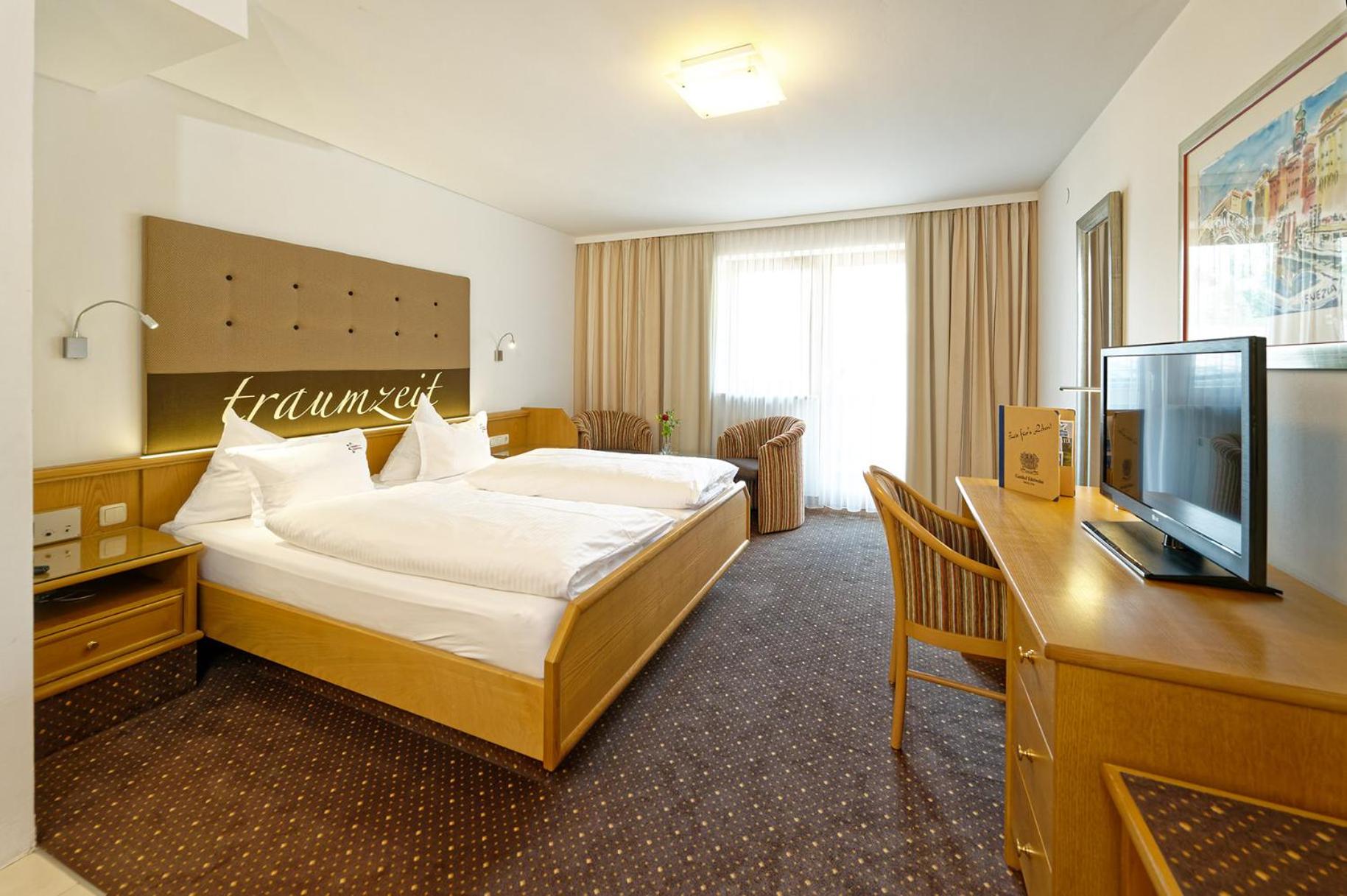 Deluxe Double Room with Shower photo 1